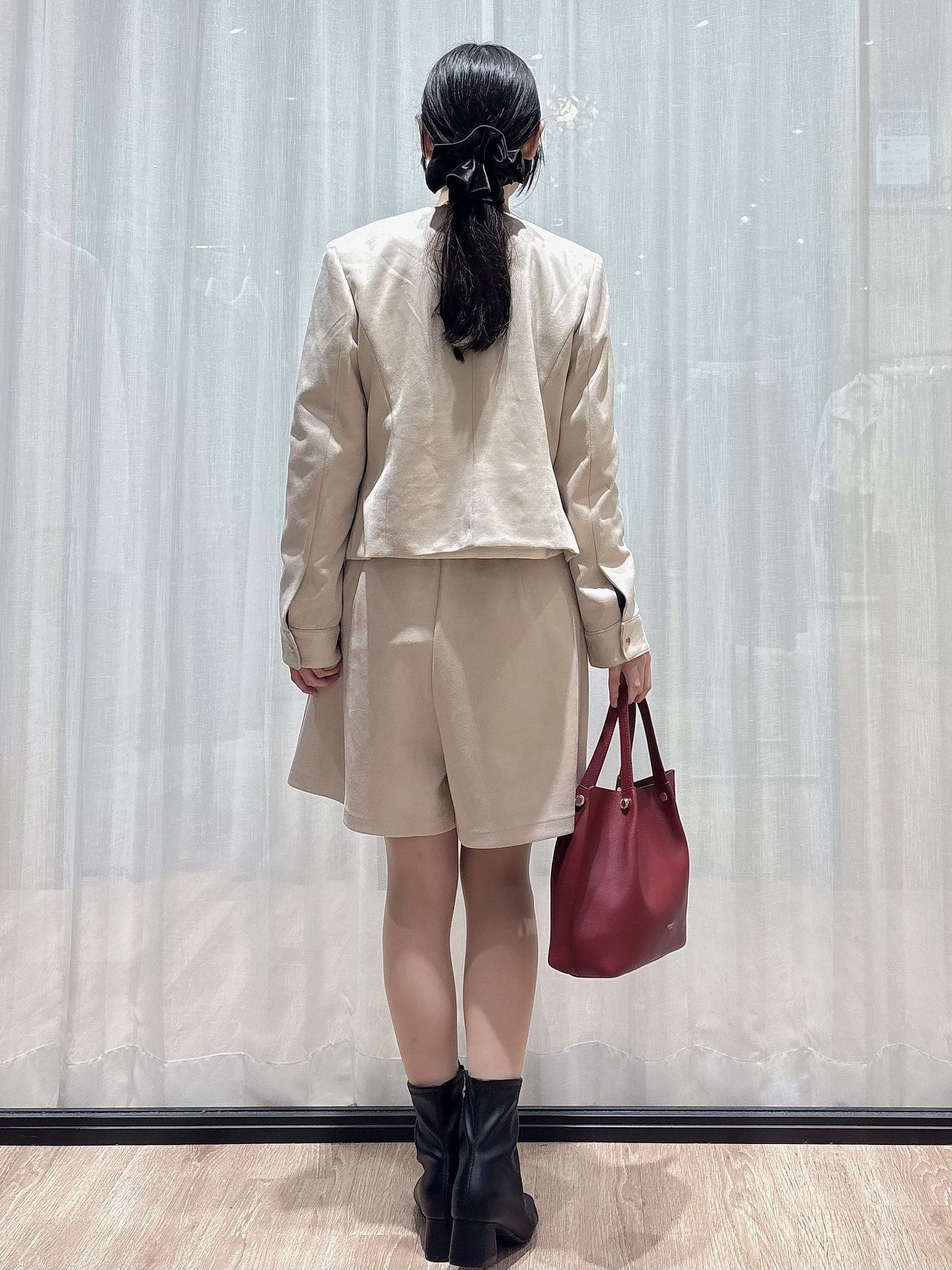 ぞうげさんの「OPAQUE.CLIP｜【洗える】レザー調／スウェード風ノーカラーブルゾン」を使ったコーディネート