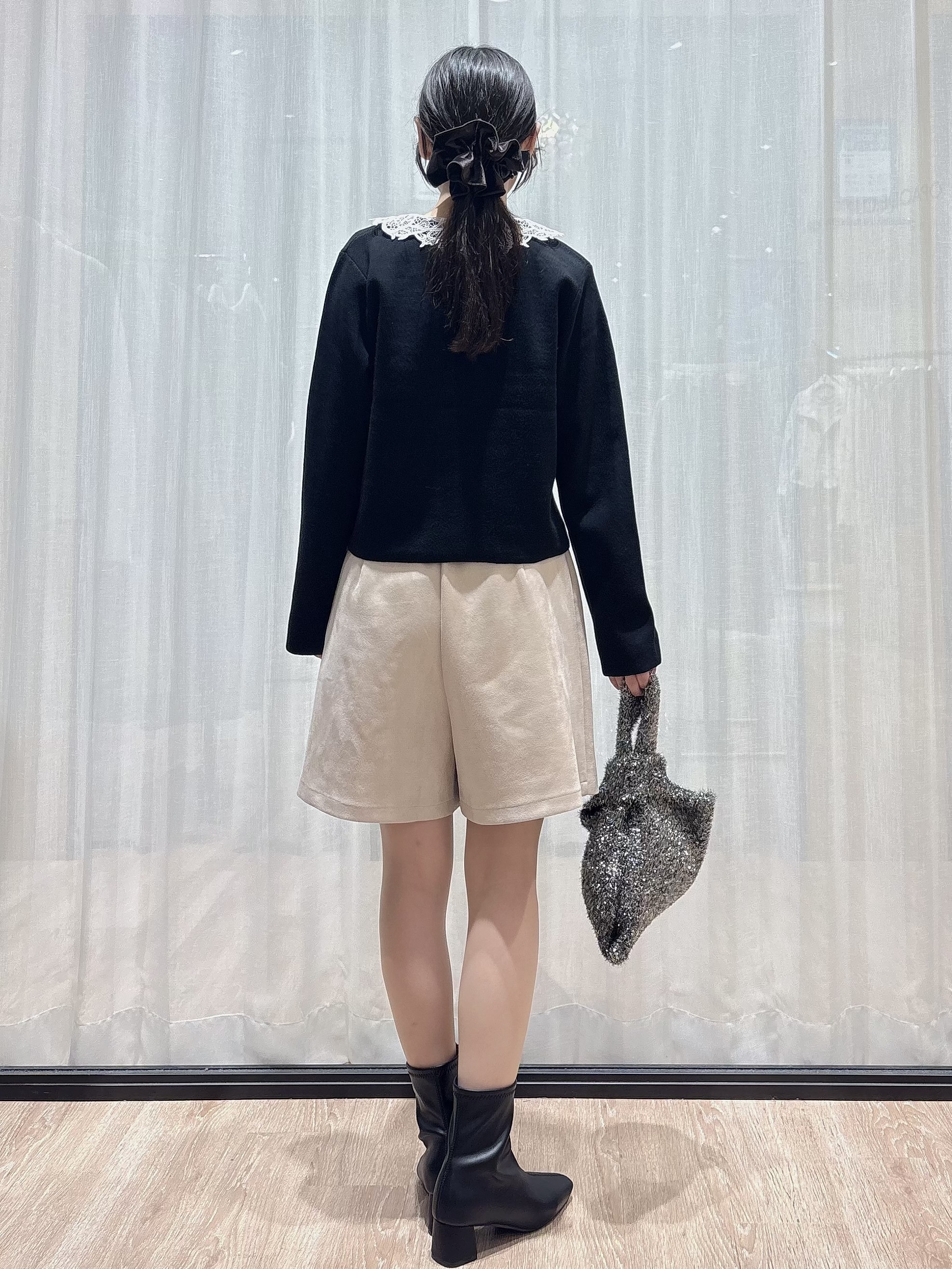 ぞうげさんの「OPAQUE.CLIP｜【2WAYで着回せる】レース衿ショートカーディガン《洗濯機OK》」を使ったコーディネート