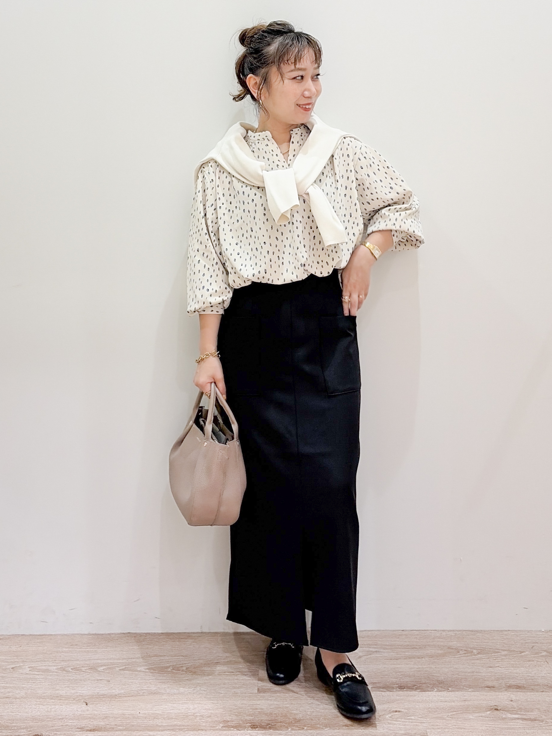 risayanさんの「OPAQUE.CLIP｜レオパード柄プリント スキッパーブラウス【洗濯機OK】」を使ったコーディネート