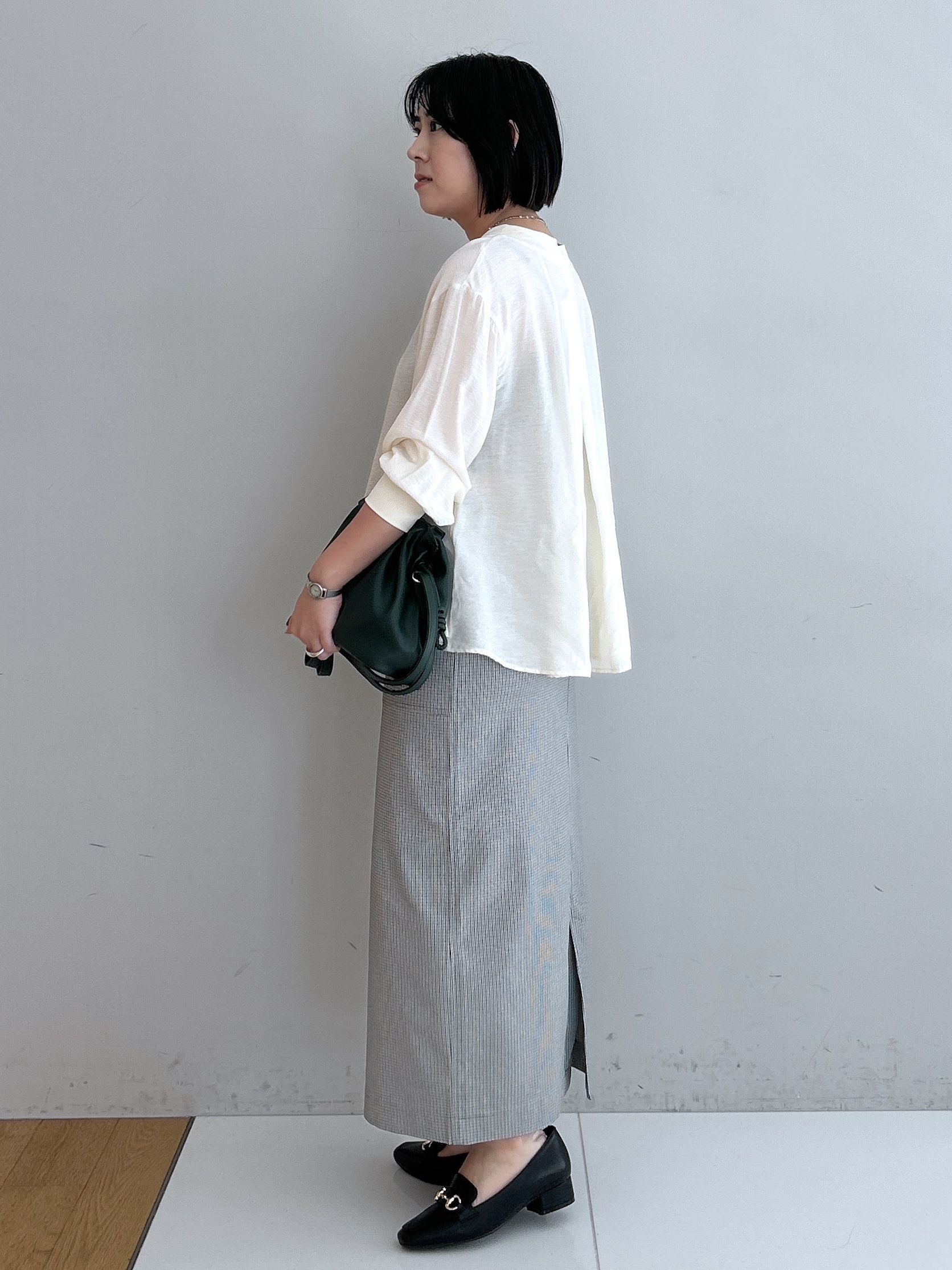 Hirokaさんの「grove｜シアーシャツカーディガン」を使ったコーディネート