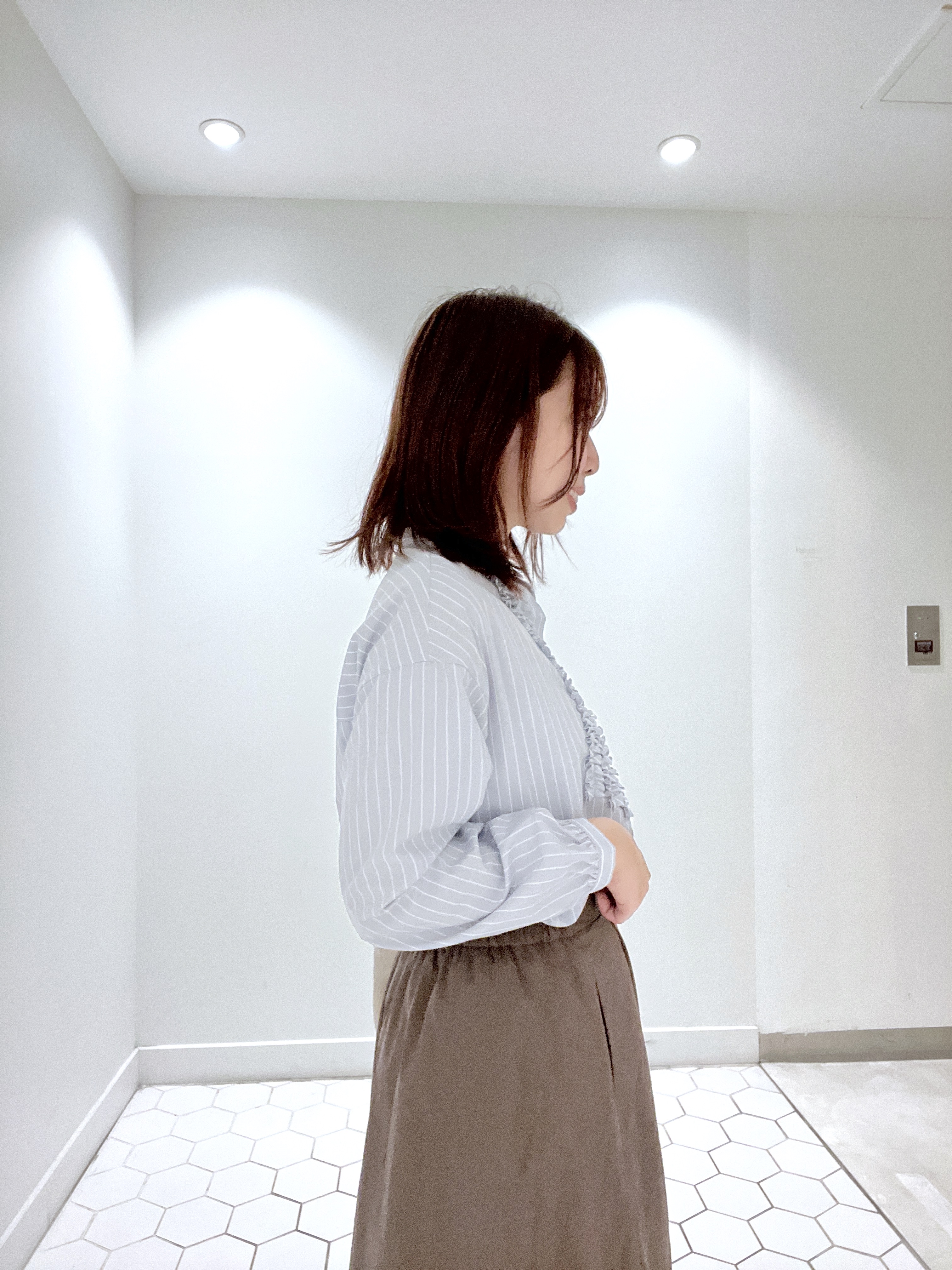 Makinoさんの「Dessin｜【洗える/7色展開/XS-L】フロントフリルブラウス」を使ったコーディネート