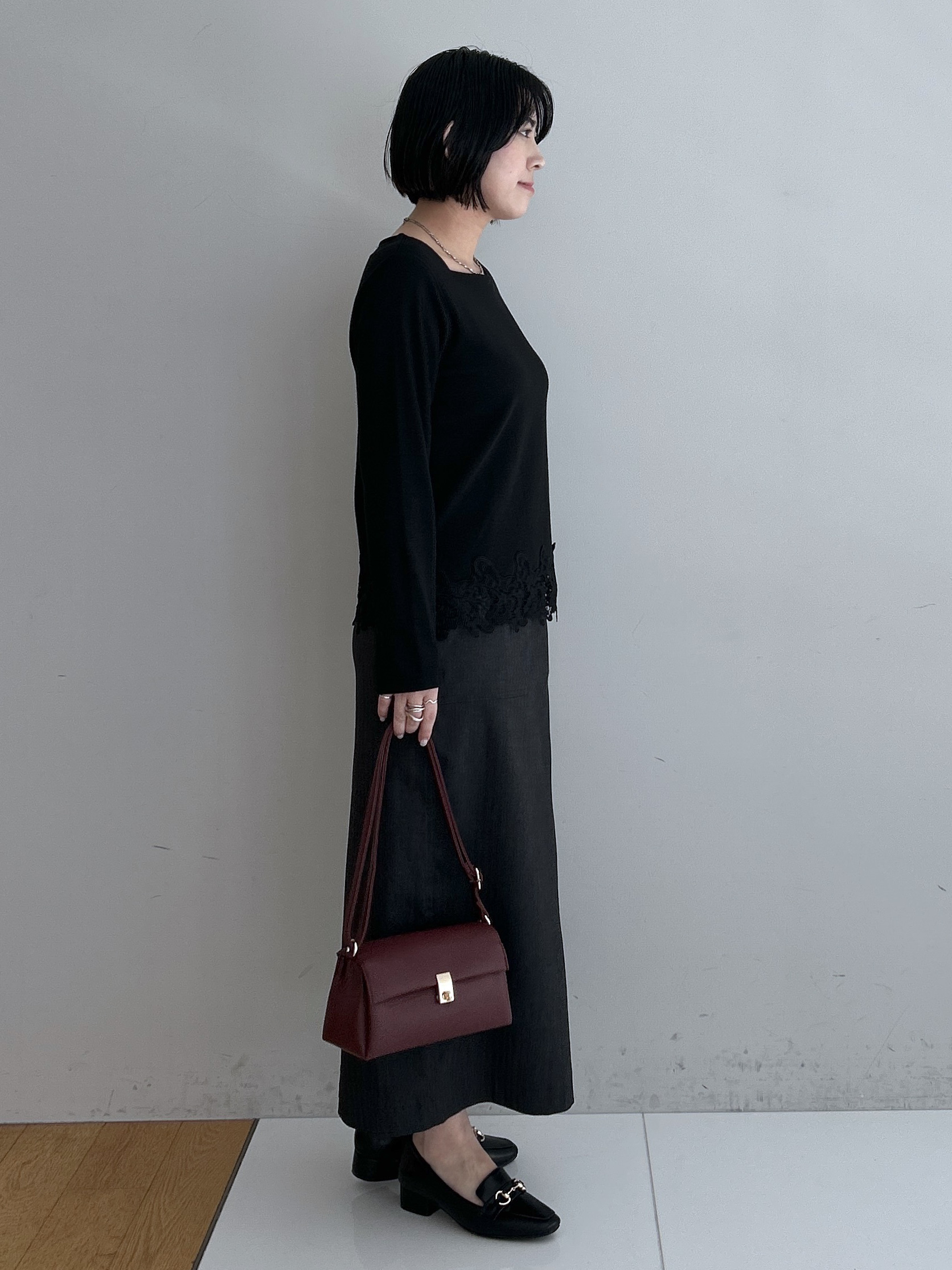 Hirokaさんの「grove｜裾レーススクエアネックカットソー」を使ったコーディネート