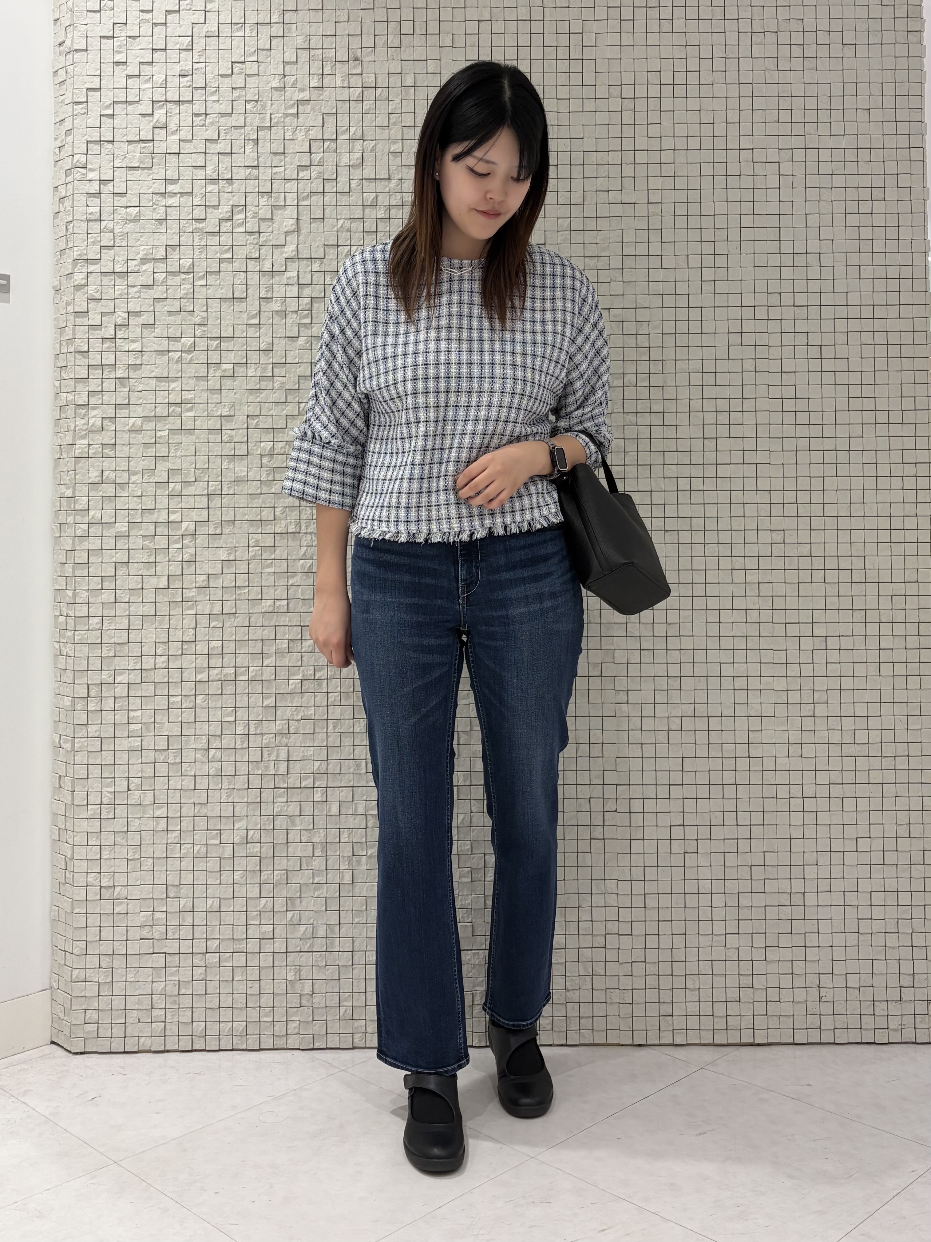 koharuさんの「INDIVI｜【華やか／1枚でサマになる】上品ツイードブラウス」を使ったコーディネート
