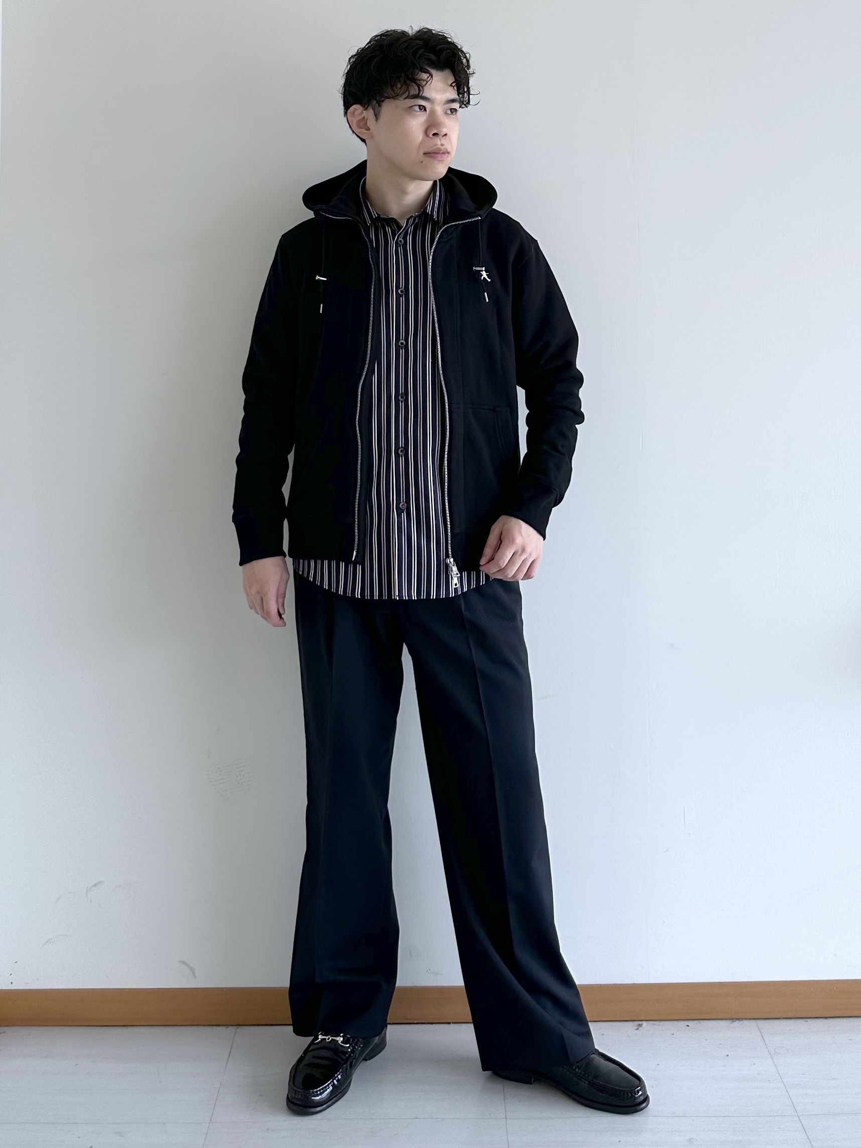 イッシーさんの「TAKEO KIKUCHI｜【BOWLER HAT LABEL】ジップアップ スウェットパーカー」を使ったコーディネート