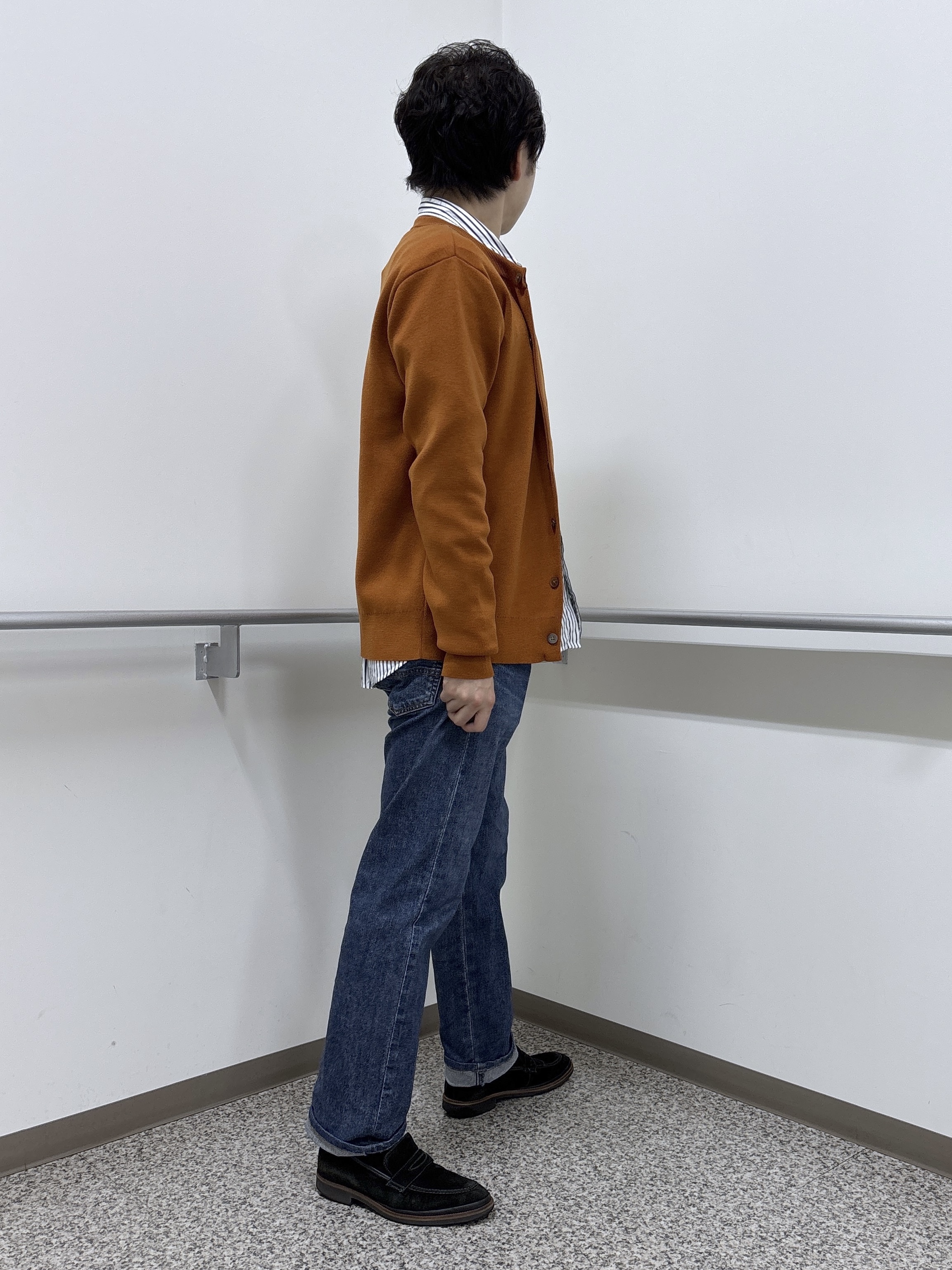 KEIさんの「TAKEO KIKUCHI｜【BOWLER HAT LABEL】日本製クルーネックカーディガン」を使ったコーディネート
