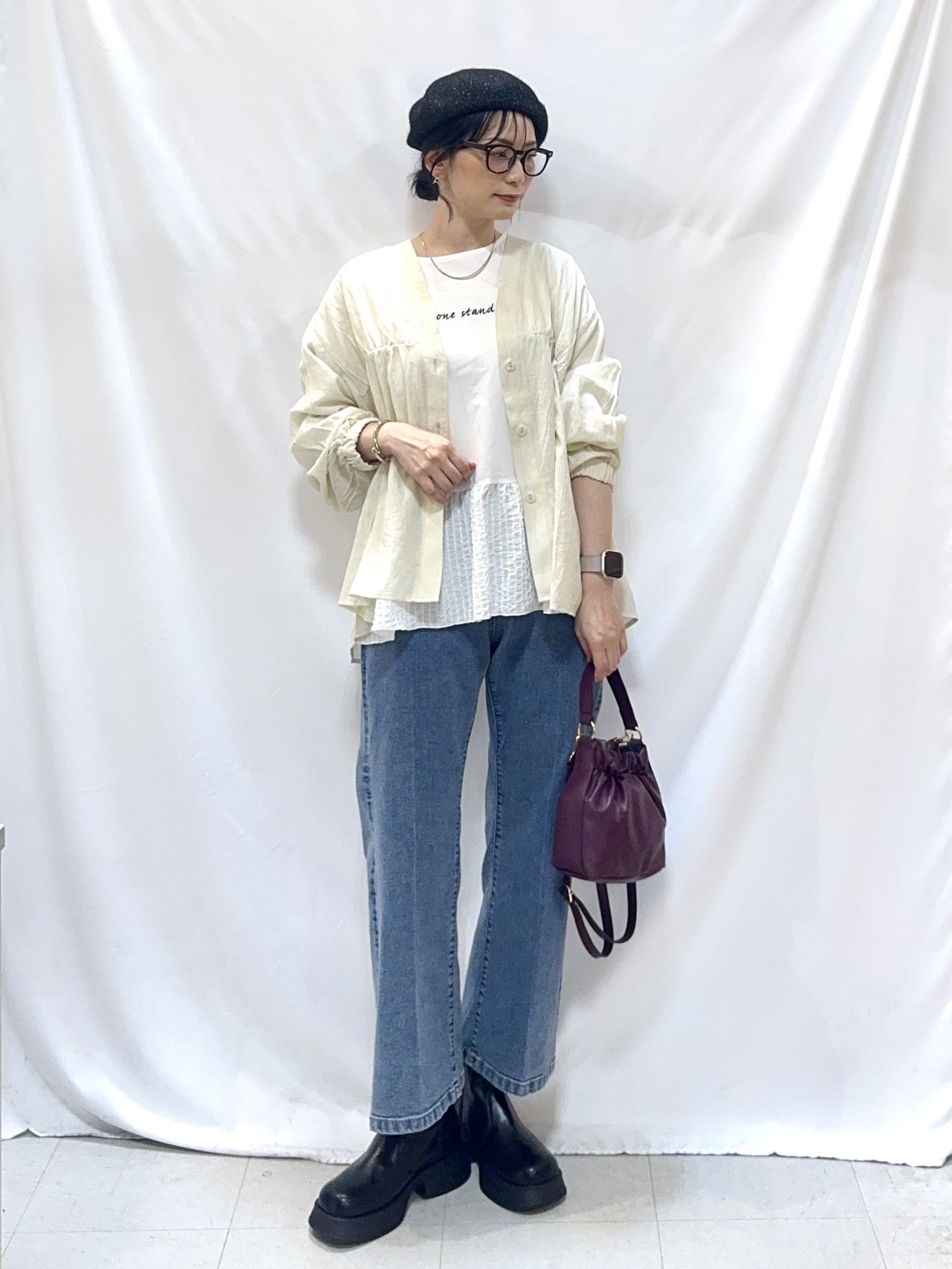 𝐇𝐢𝐫𝐨𝐦𝐢さんの「SHOO･LA･RUE｜【S-LL/洗濯機可】着痩せシルエット シャーリングシャツカーディガン」を使ったコーディネート