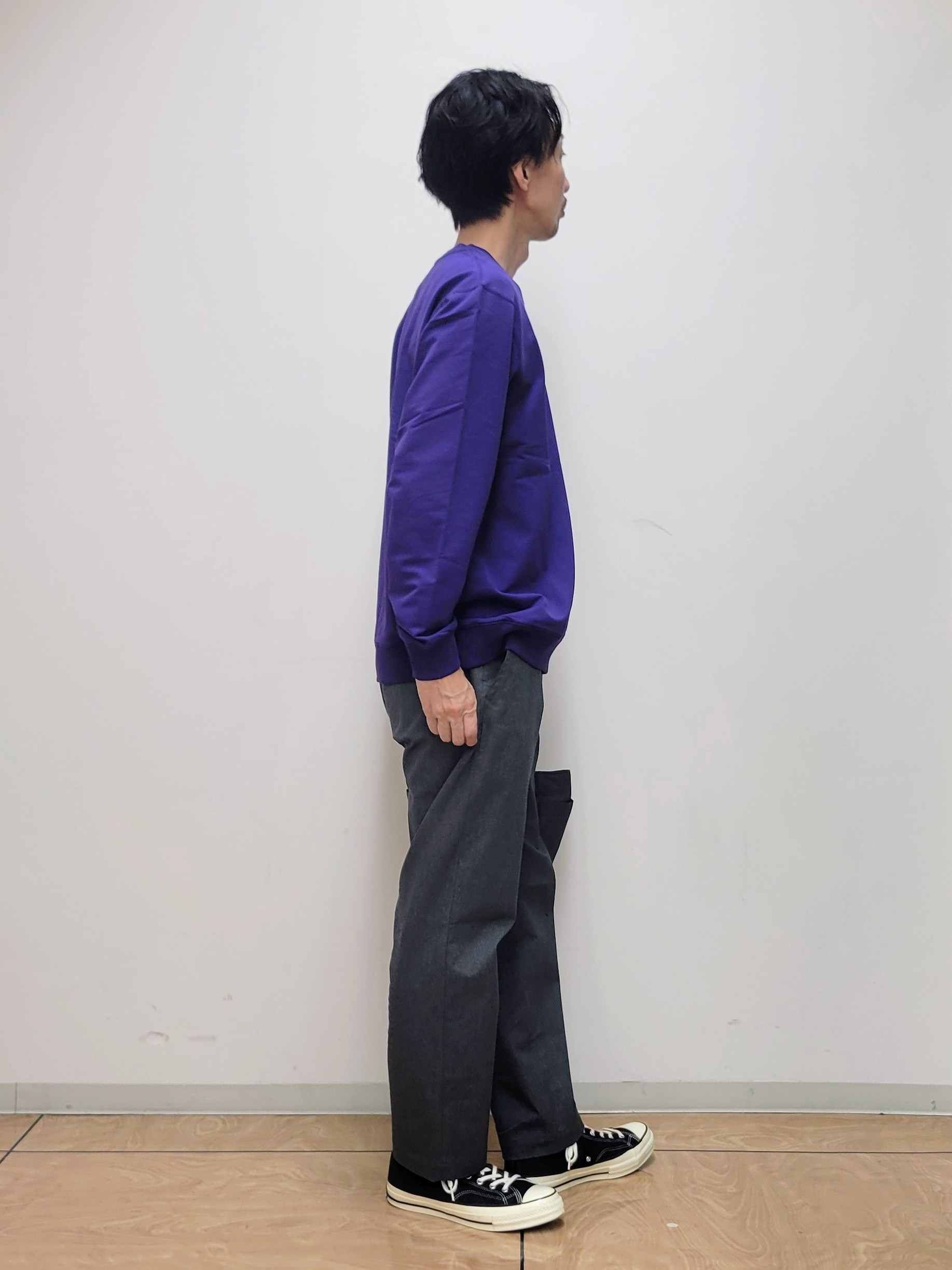 piroyaさんの「TAKEO KIKUCHI｜ワンポイント刺繍 ミニ裏毛 プルオーバージャージ」を使ったコーディネート