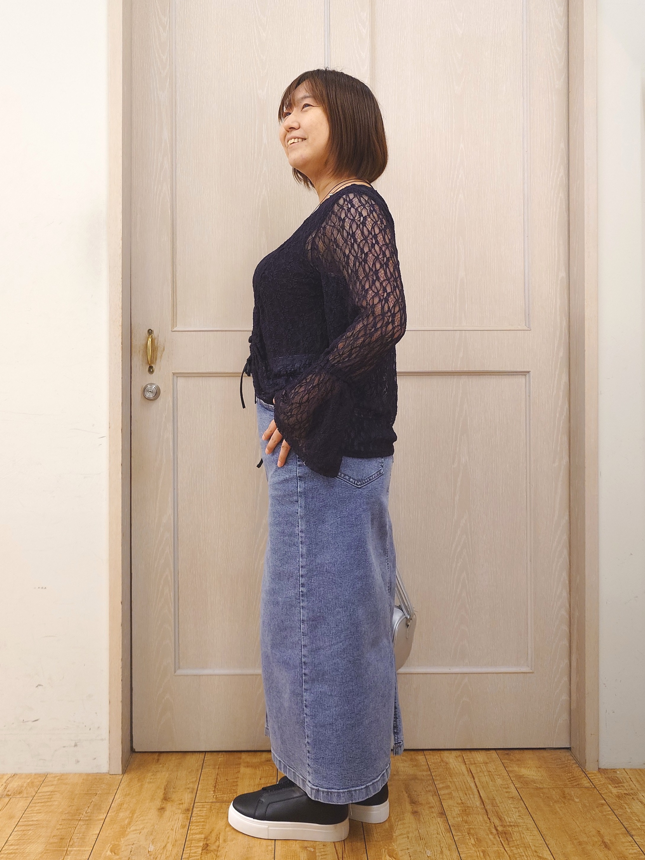 とろろさんの「SHOO･LA･RUE｜レースで華やかに映える 旬な透け感の レースシャーリングトップス」を使ったコーディネート