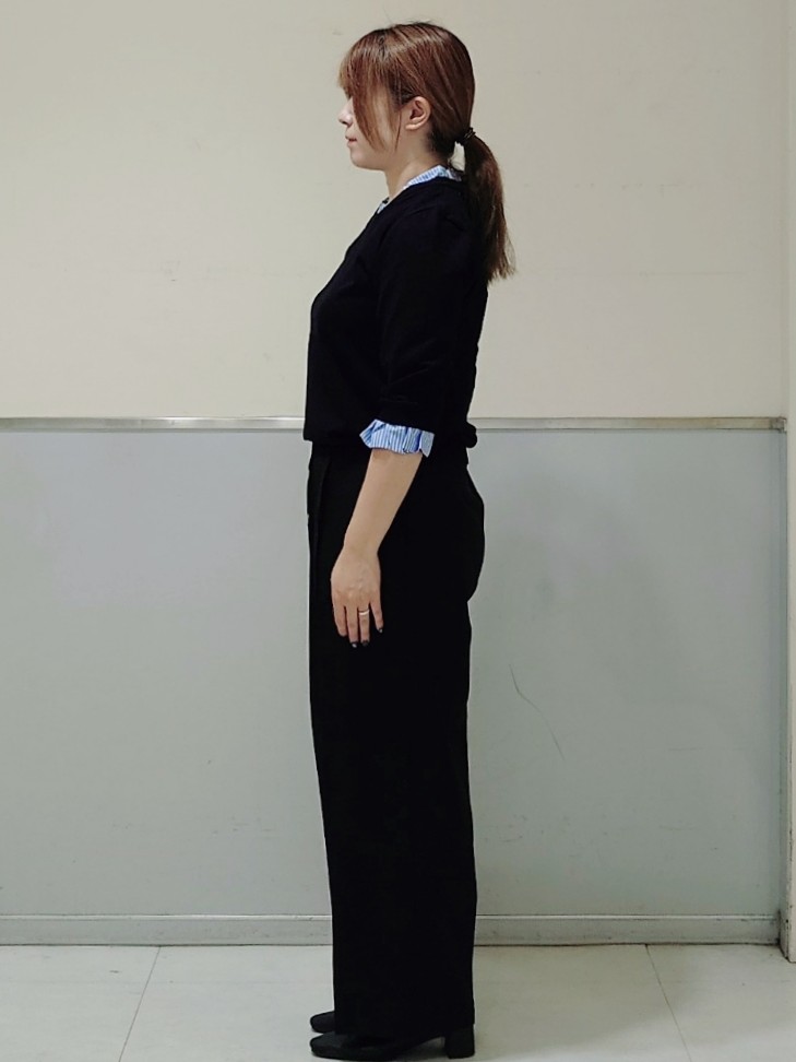 NONさんの「index｜【森絵梨佳さん着用】フリルドッキングニット《UVケア／遮熱性／洗濯機OK》」を使ったコーディネート