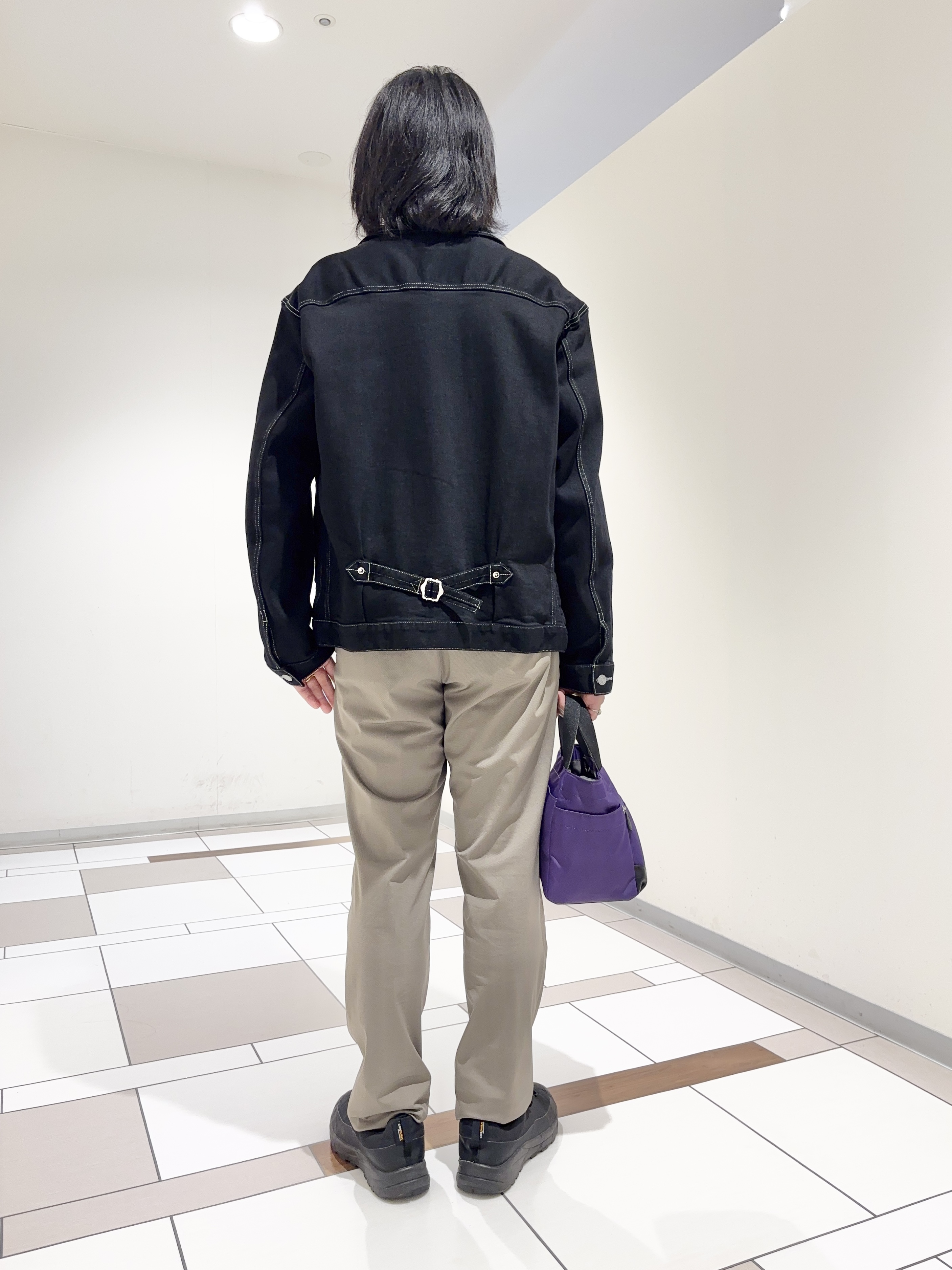 及川さんの「TAKEO KIKUCHI｜【BOWLER HAT LABEL】ボーラーハットウォーカー刺繍 ボタンダウンシャツ」を使ったコーディネート