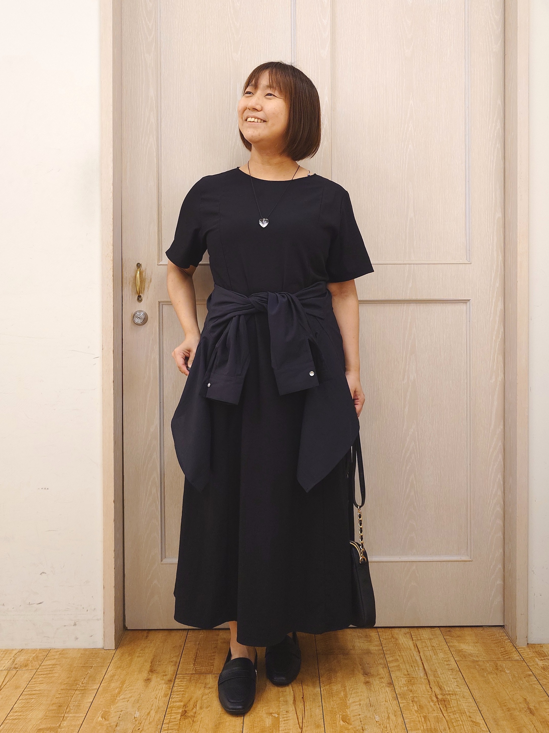 とろろさんの「SHOO･LA･RUE｜【通気性〇/S-LL/洗濯機可】さらりと心地よい。ノーカラーシャツ」を使ったコーディネート