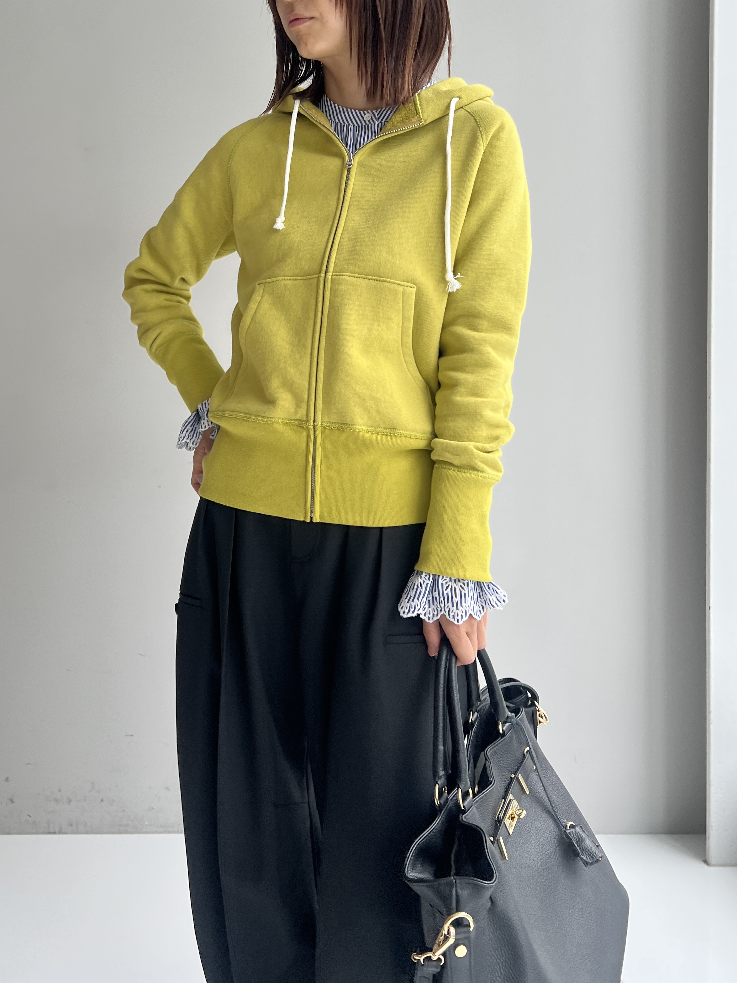 misaさんの「DRESSTERIOR｜◆MILOS（ミロス）金具付きトートバッグ」を使ったコーディネート