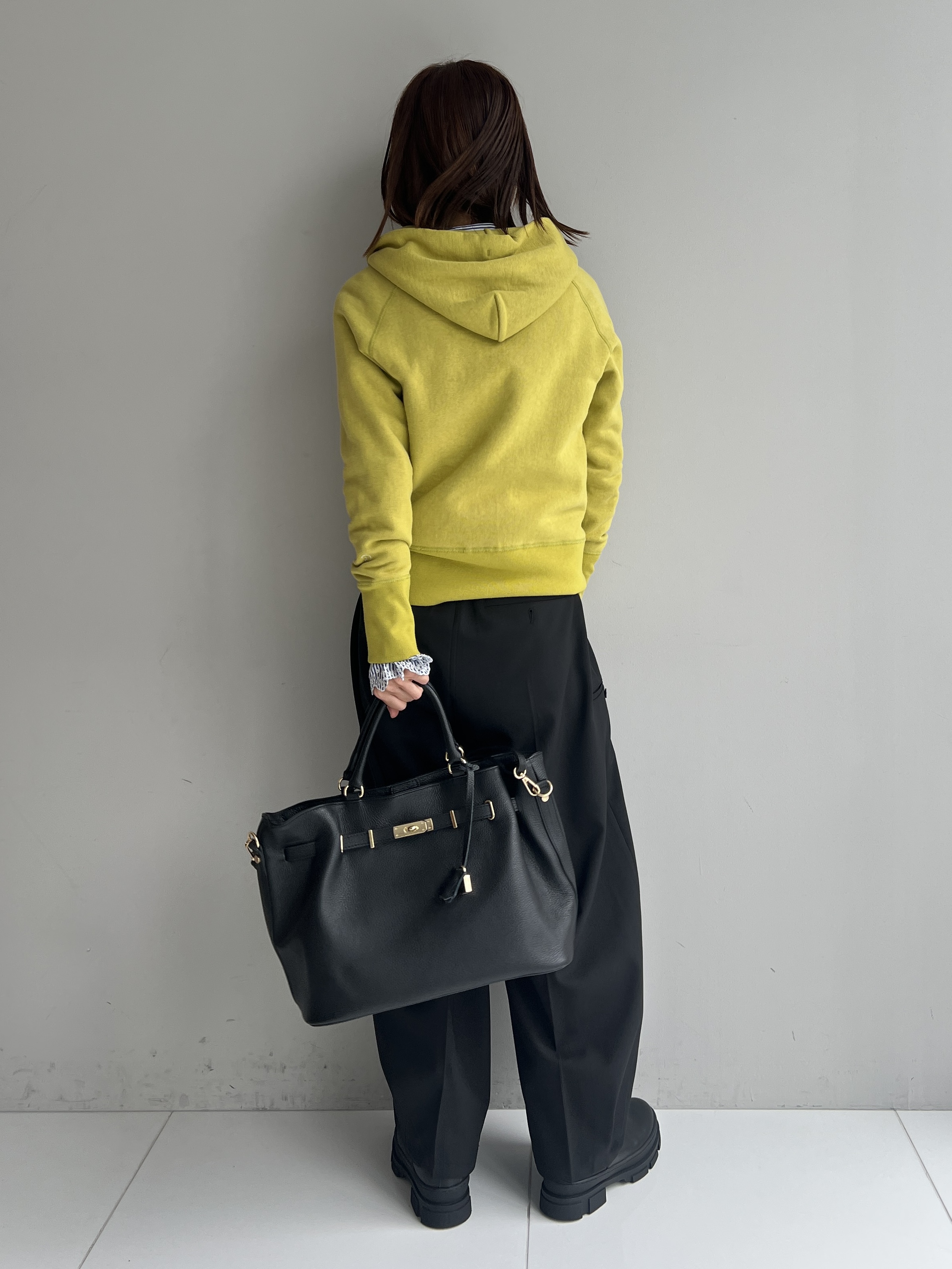 misaさんの「DRESSTERIOR｜◆MILOS（ミロス）金具付きトートバッグ」を使ったコーディネート