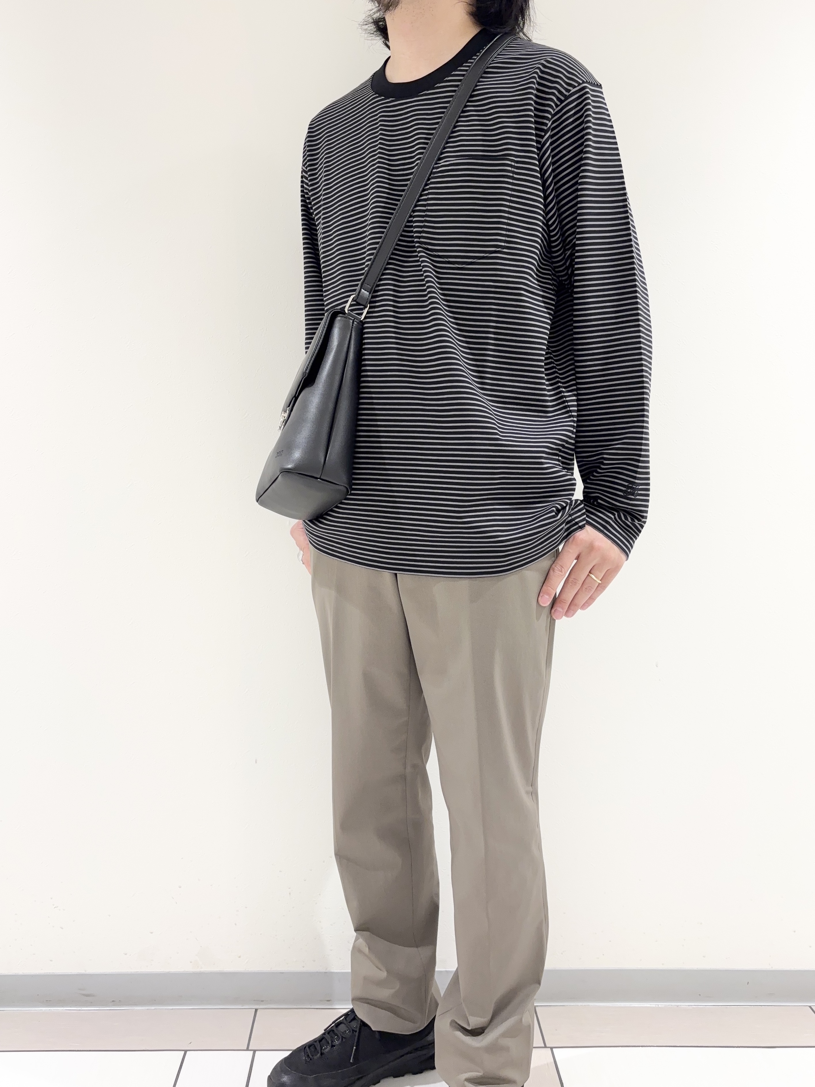 及川さんの「TAKEO KIKUCHI｜シルケット ボーダー 長袖 Tシャツ」を使ったコーディネート
