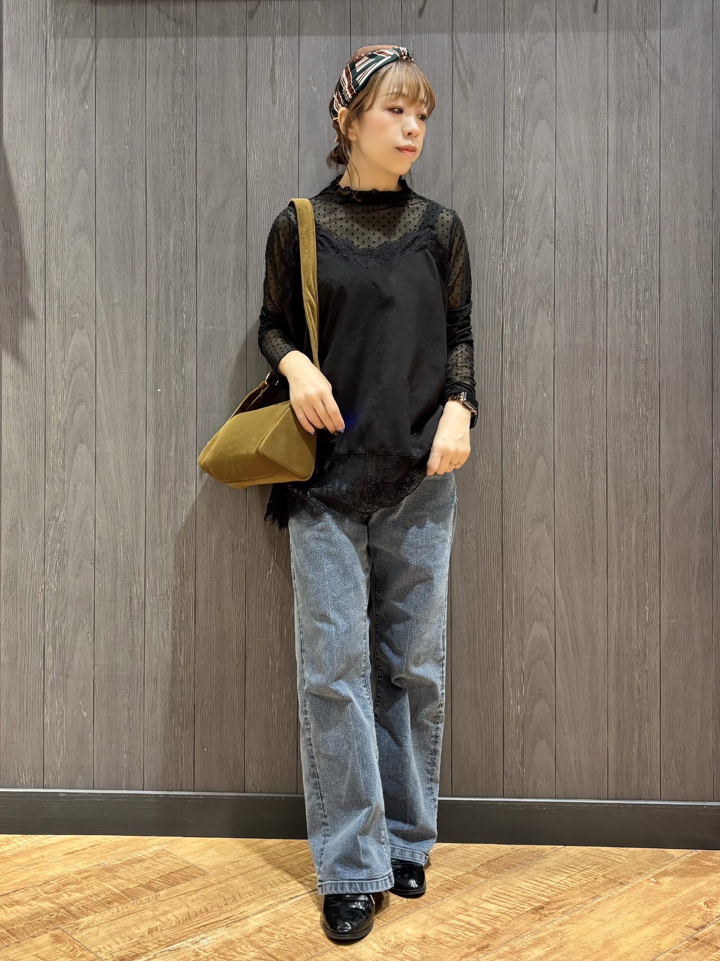 meiさんの「SHOO･LA･RUE｜【洗濯機可/S-LL】体型カバーしながらこなれ見え レース付きキャミソール」を使ったコーディネート