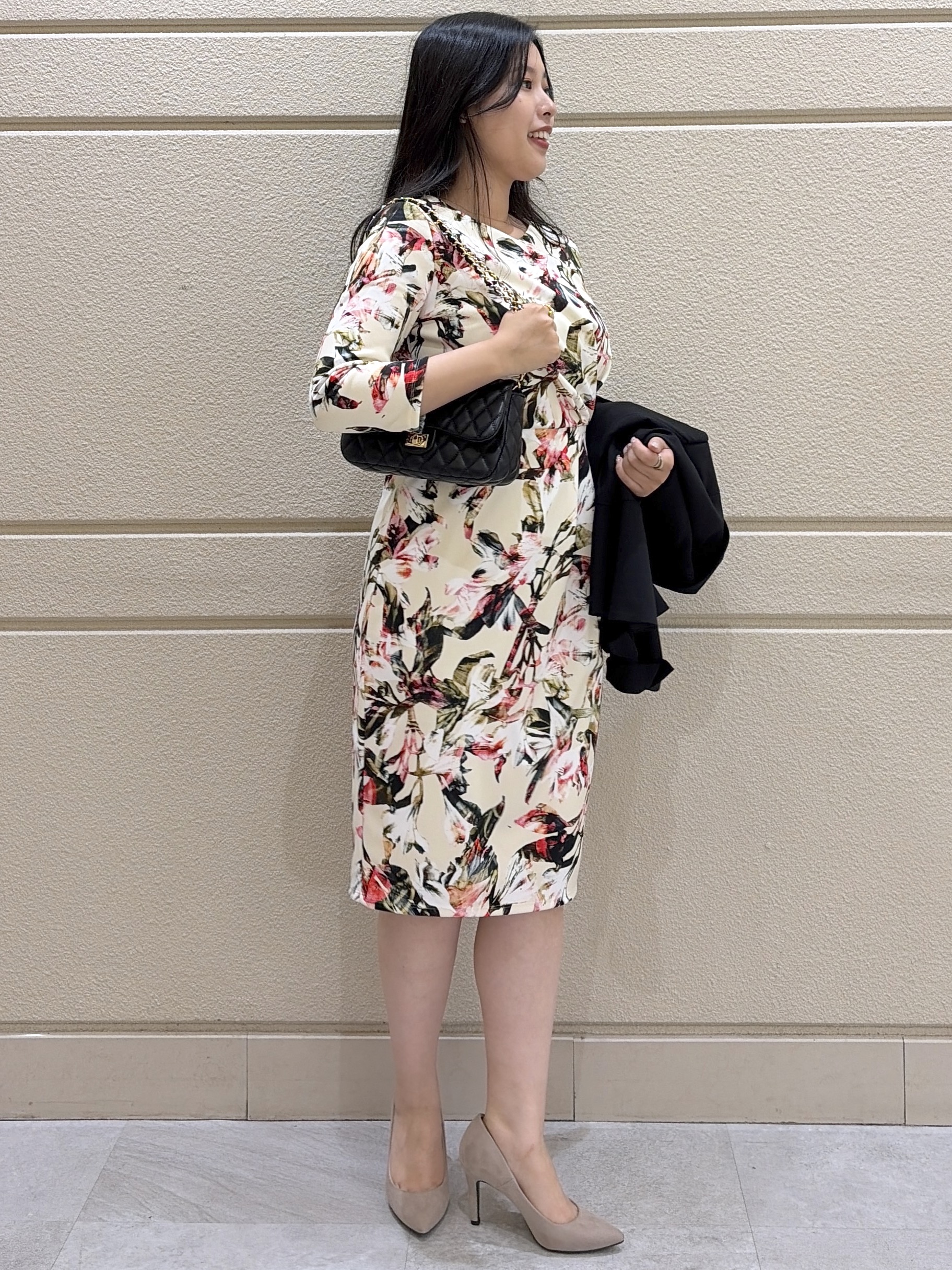 Momokaさんの「COUP DE CHANCE｜【手洗い可／日本製】花柄タイトワンピース」を使ったコーディネート