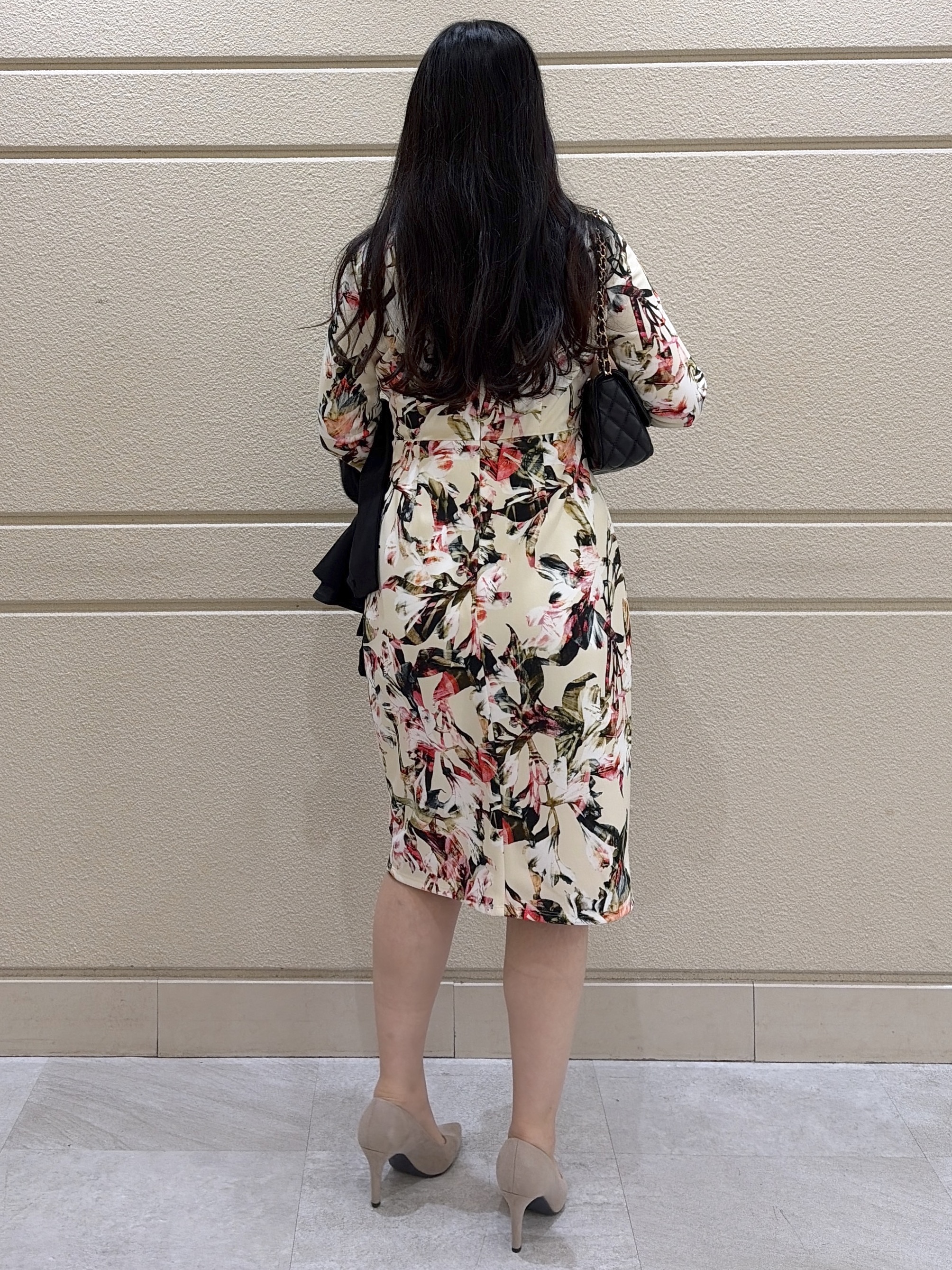 Momokaさんの「COUP DE CHANCE｜【手洗い可／日本製】花柄タイトワンピース」を使ったコーディネート