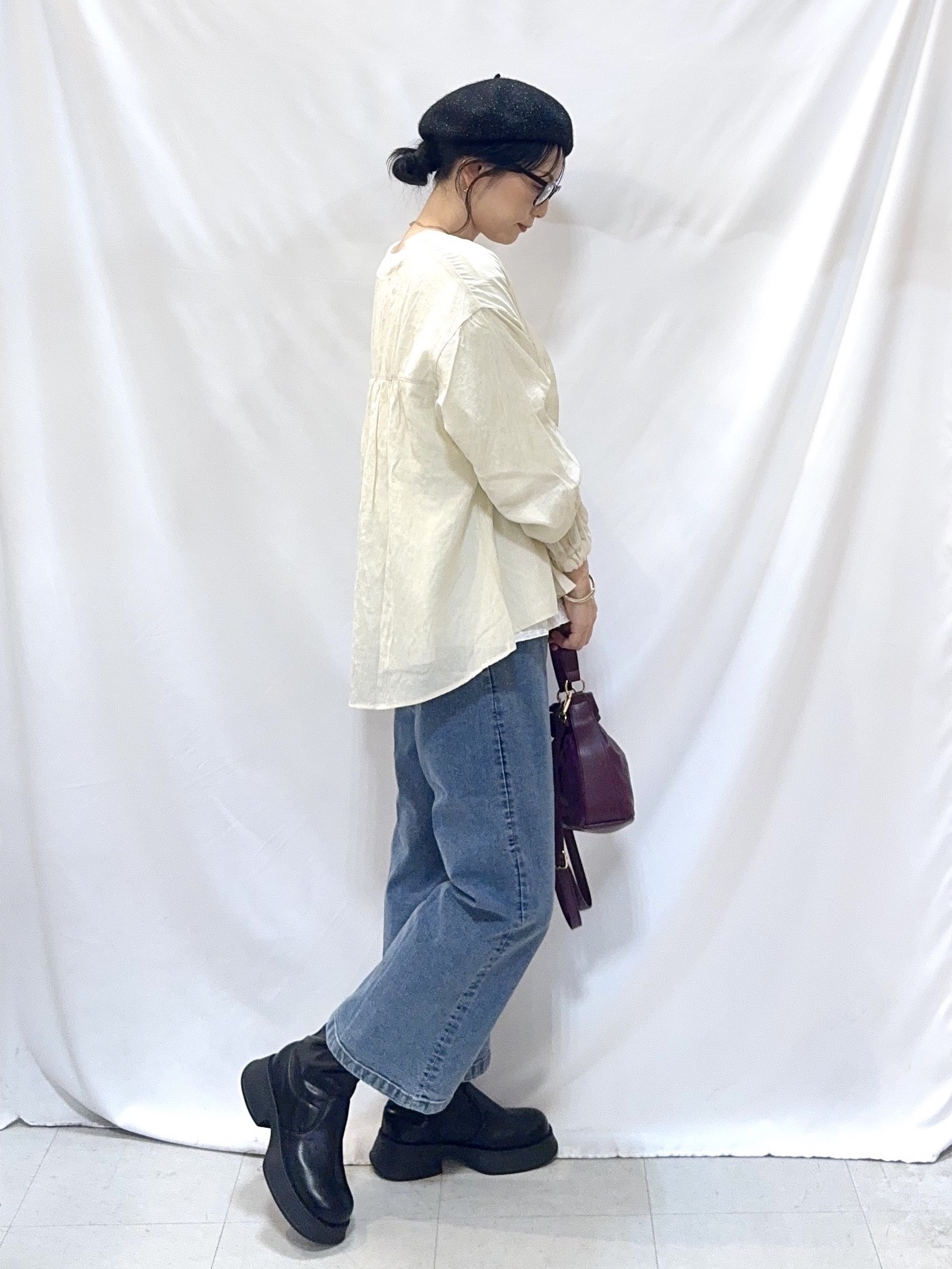 𝐇𝐢𝐫𝐨𝐦𝐢さんの「SHOO･LA･RUE｜【S-LL/洗濯機可】着痩せシルエット シャーリングシャツカーディガン」を使ったコーディネート