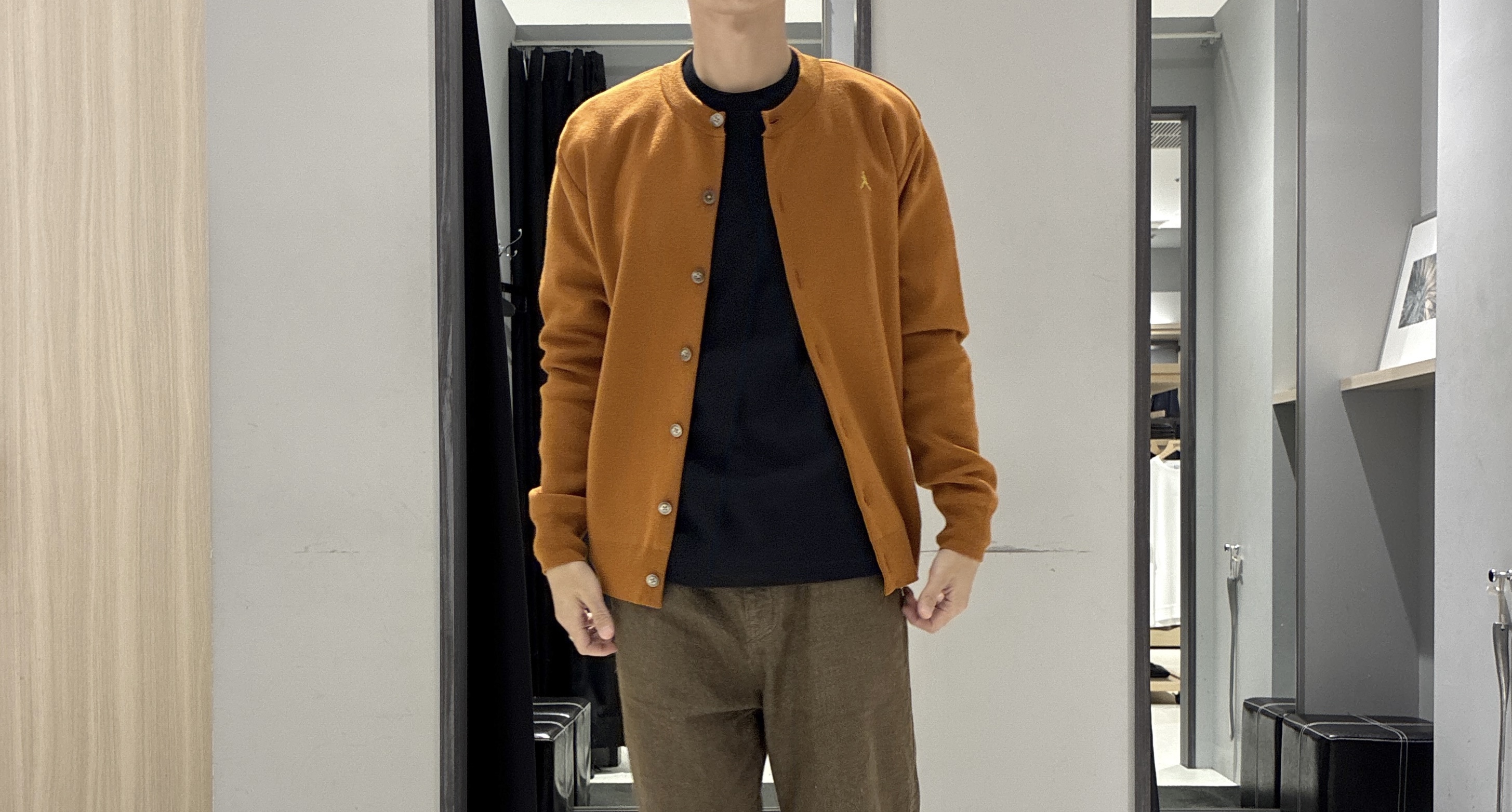 わいずみさんの「TAKEO KIKUCHI｜【BOWLER HAT LABEL】日本製クルーネックカーディガン」を使ったコーディネート