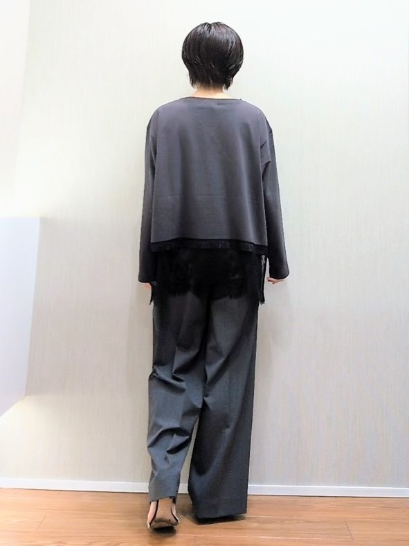 ミズタさんの「UNTITLED｜レースドッキングプルオーバー」を使ったコーディネート