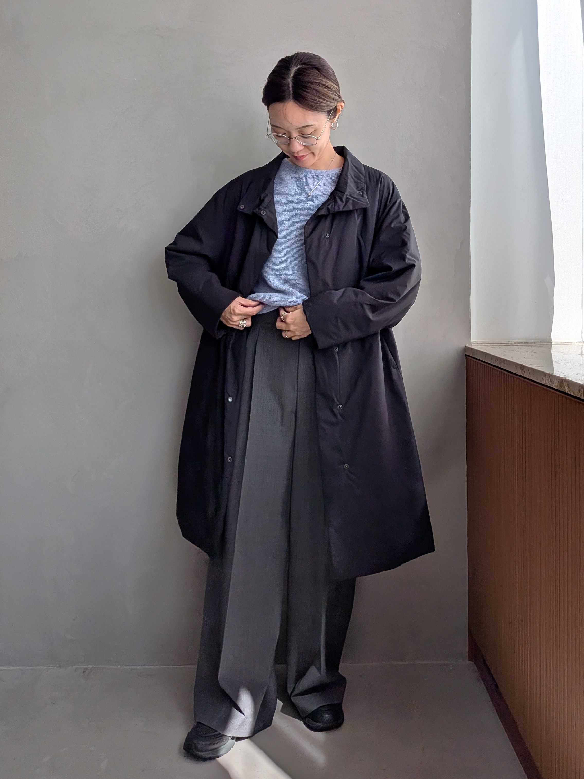 Aさんの「UNTITLED｜【体型カバー/後ろウエストゴム】ウーステッドワイドシルエットパンツ」を使ったコーディネート