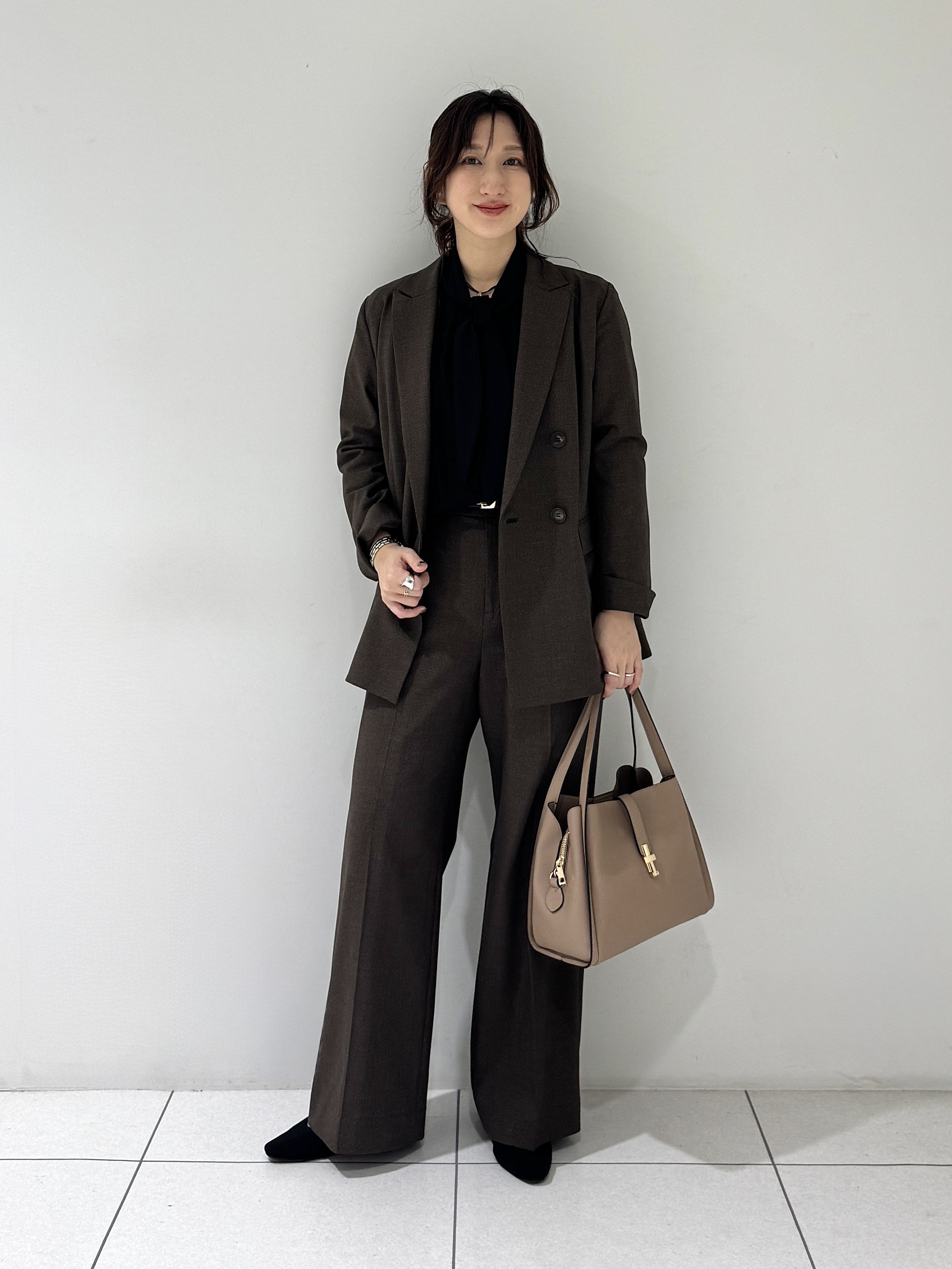 そんさんの「INDIVI｜【洗濯機OK／ストレッチ◎】秋はじめのダブルジャケット」を使ったコーディネート