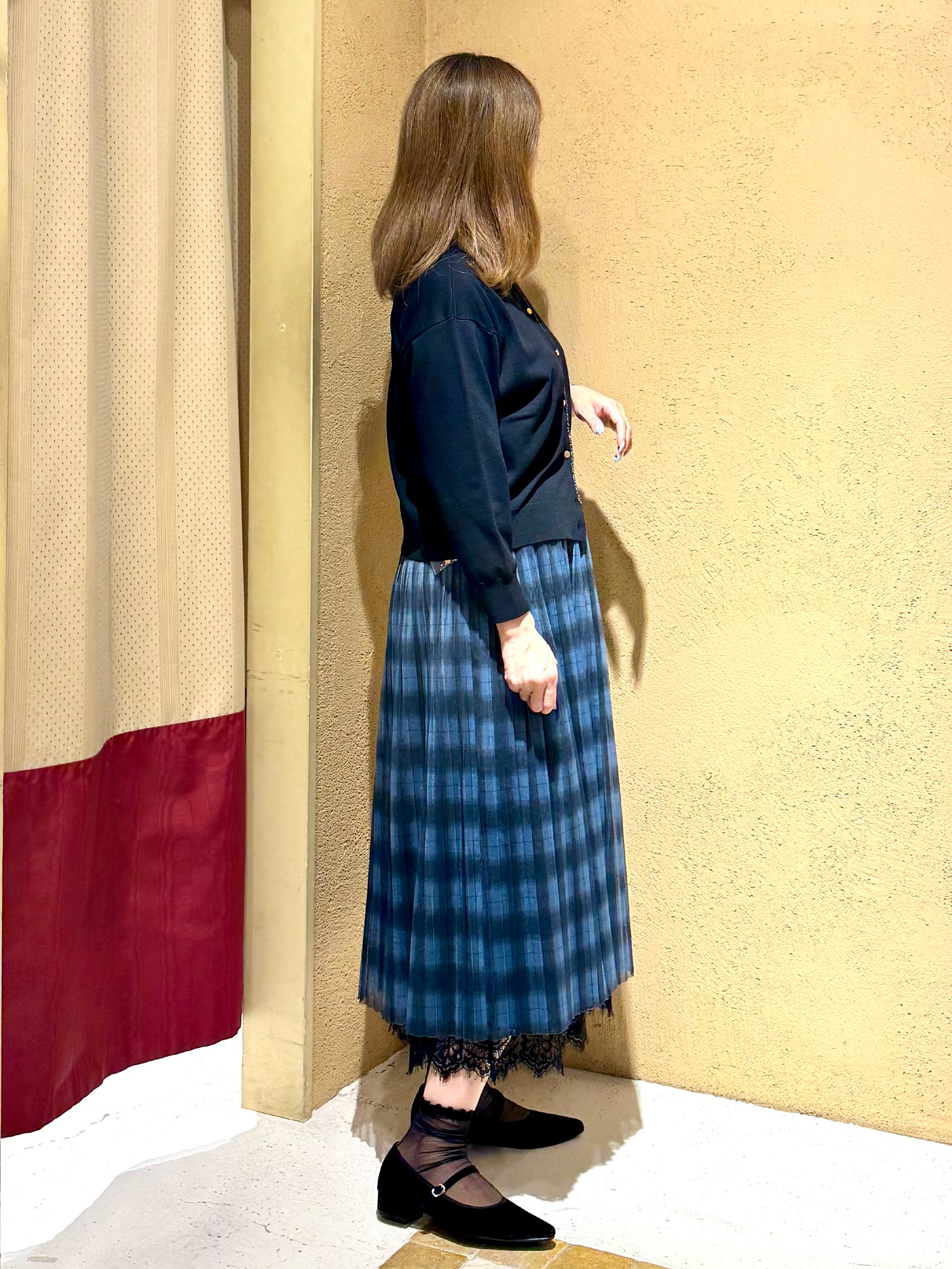 さち。さんの「grove｜【前後2WAY】さりげなく、上品にきらめく ニットカーディガン」を使ったコーディネート