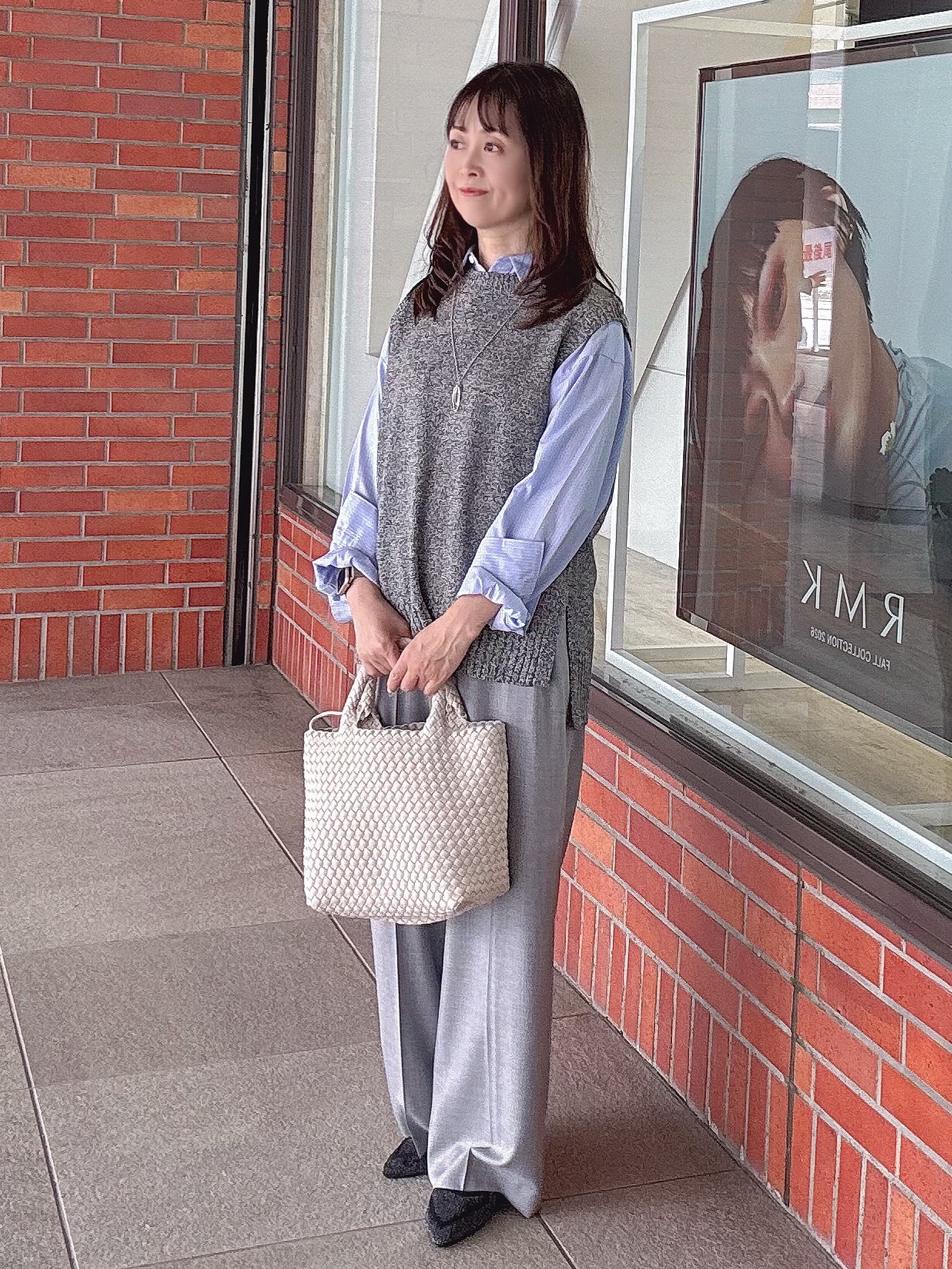 makiさんの「UNTITLED｜【6色展開/コットン100】カラーベーシックシャツ」を使ったコーディネート