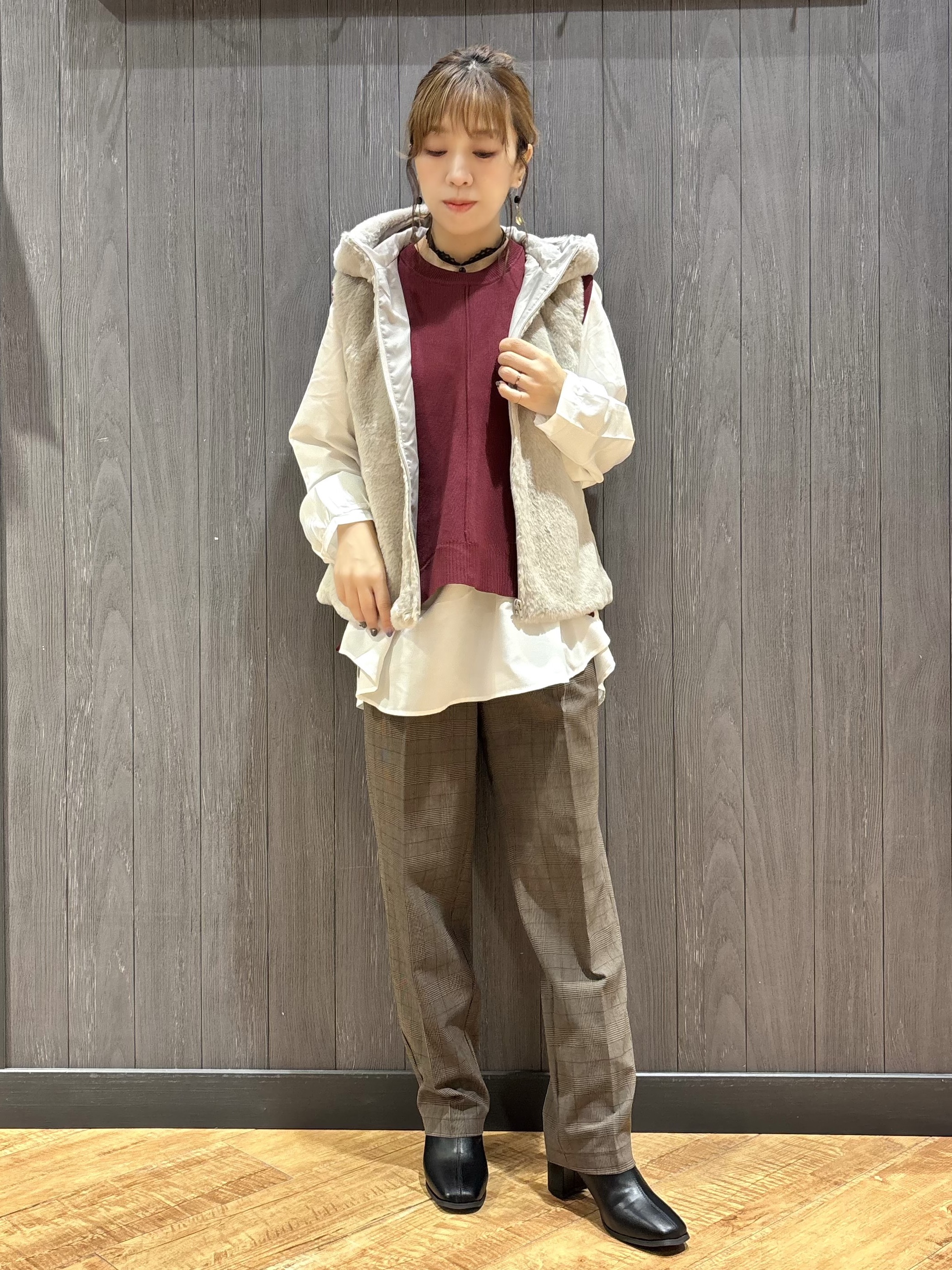 meiさんの「SHOO･LA･RUE｜【洗濯機可/撥水/マルチWAY】ファーライナー付き 毎日欲張りマンパ」を使ったコーディネート