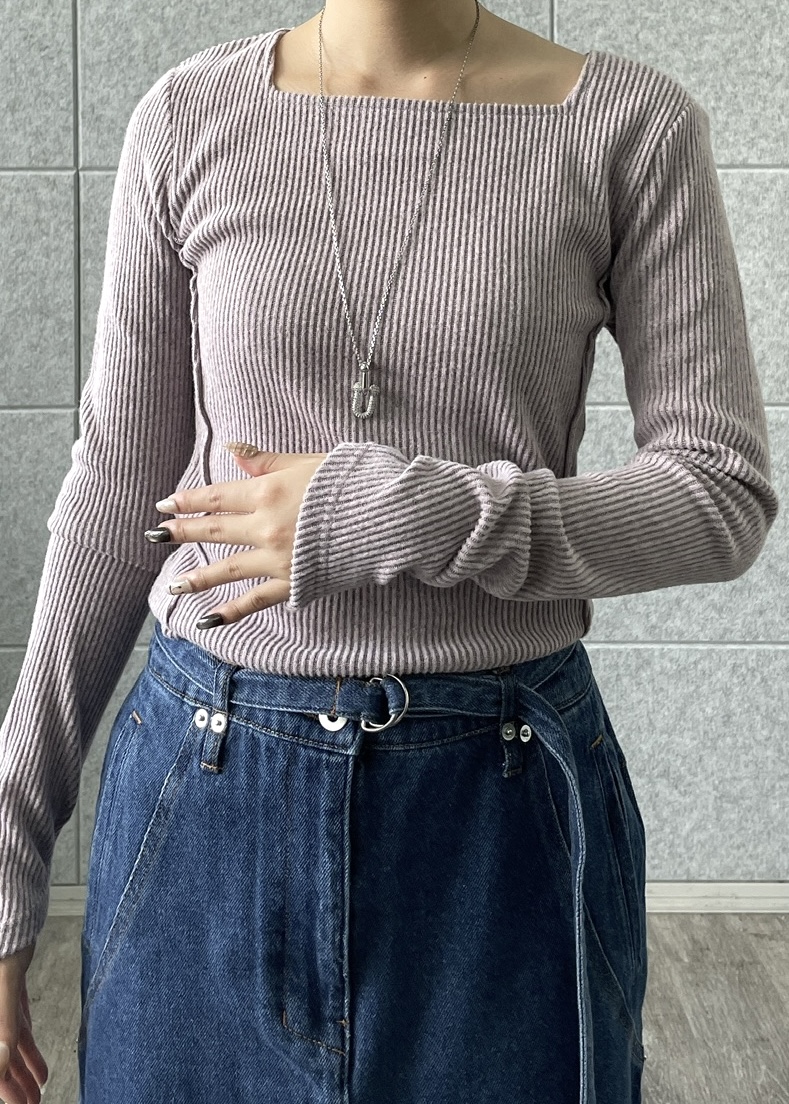 Renoさんの「INDIVI｜ストレートデニムスカート」を使ったコーディネート