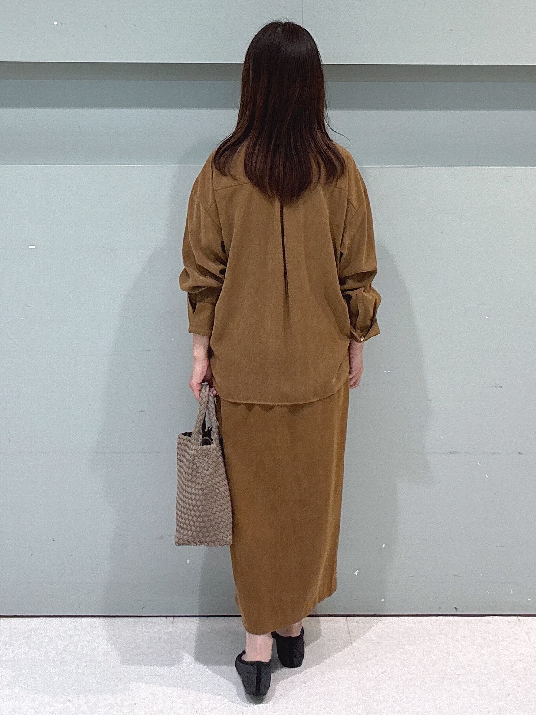 makiさんの「UNTITLED｜【セットアップ可/秋羽織り】スエードライクシャツ」を使ったコーディネート