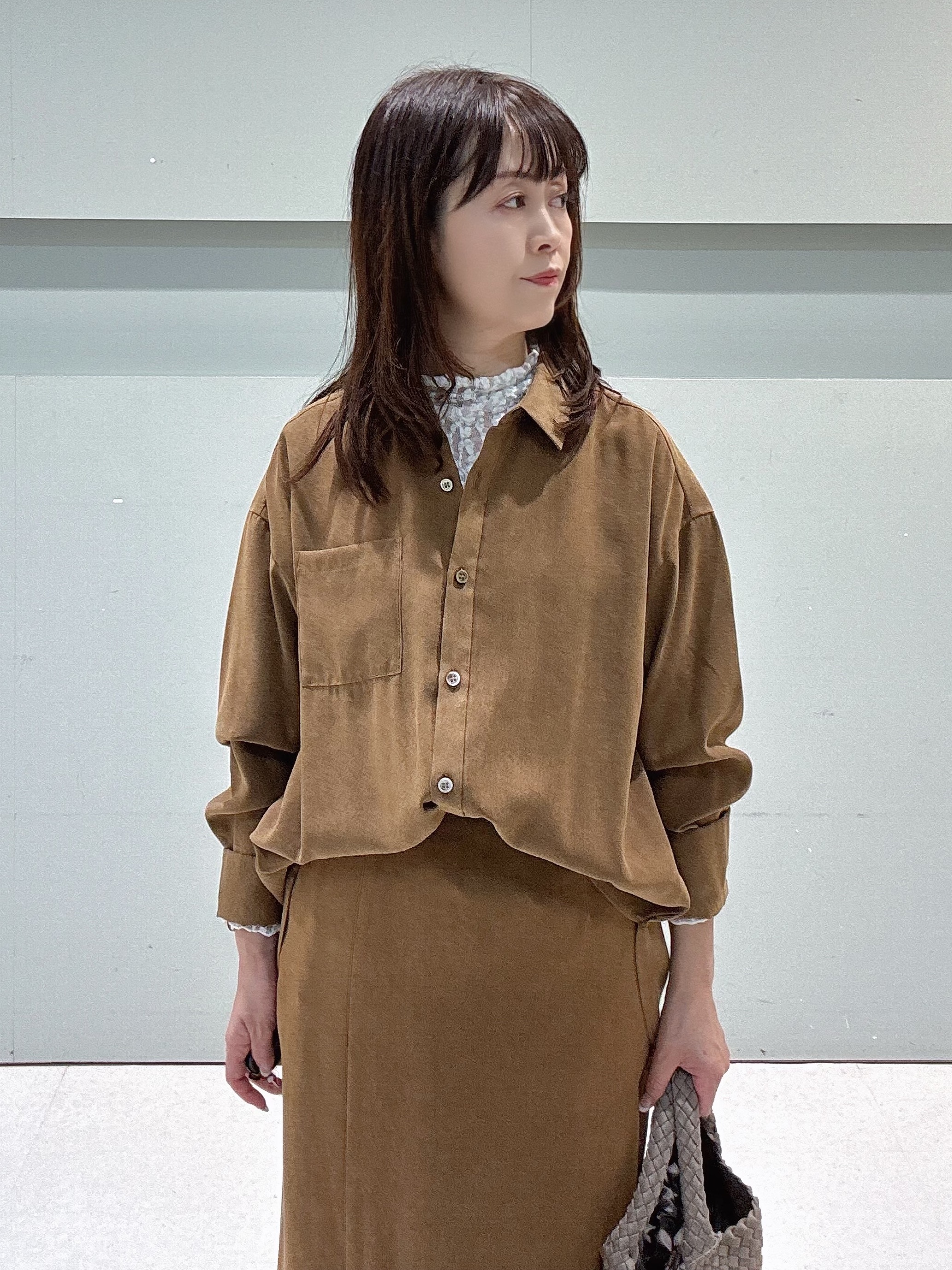 makiさんの「UNTITLED｜【セットアップ可/秋羽織り】スエードライクシャツ」を使ったコーディネート