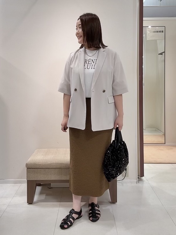 YUIさんの「UNTITLED｜【秋の通勤羽織/セットアップ可/UVカット】エアリークール半袖ジャケット」を使ったコーディネート