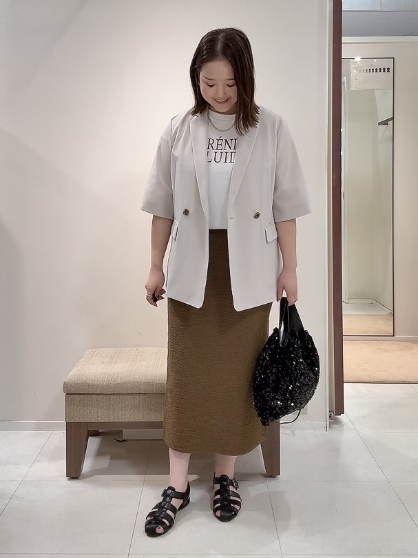 YUIさんの「UNTITLED｜【秋の通勤羽織/セットアップ可/UVカット】エアリークール半袖ジャケット」を使ったコーディネート