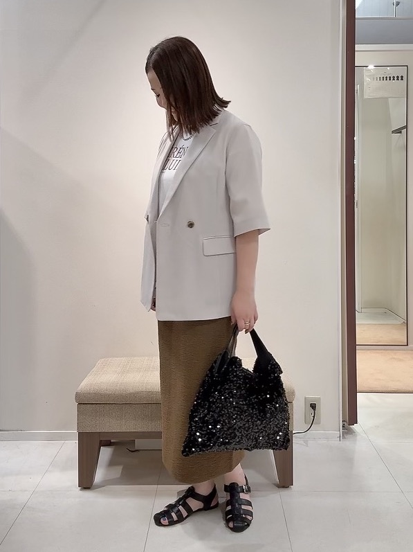 YUIさんの「UNTITLED｜【秋の通勤羽織/セットアップ可/UVカット】エアリークール半袖ジャケット」を使ったコーディネート