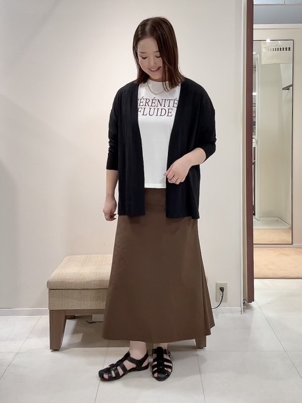 YUIさんの「UNTITLED｜コットンリネンカーディガン」を使ったコーディネート