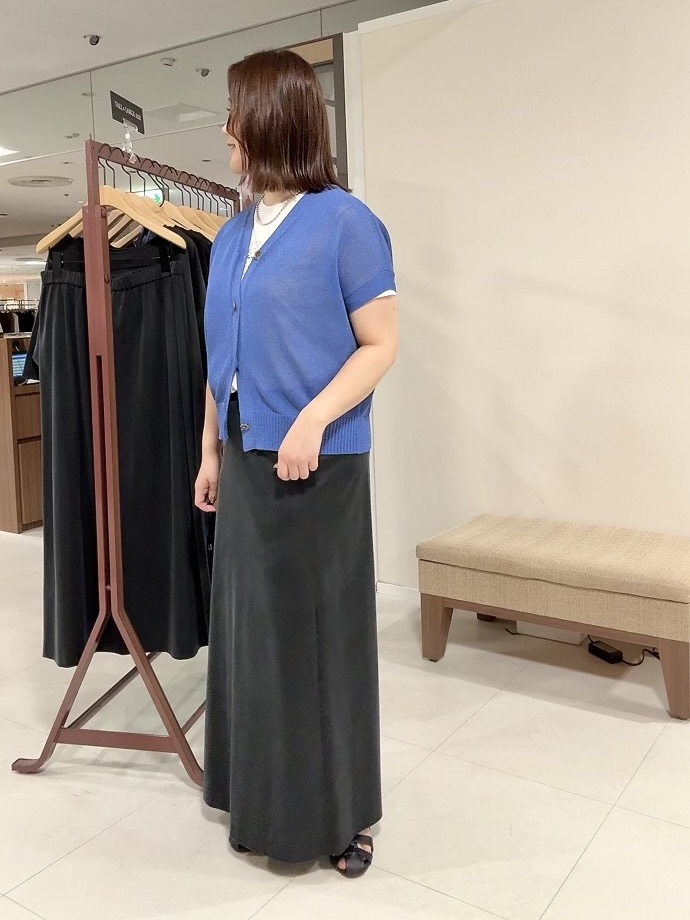 YUIさんの「UNTITLED｜【洗える/清涼感】ドライタッチスリーブレスカーディガン」を使ったコーディネート