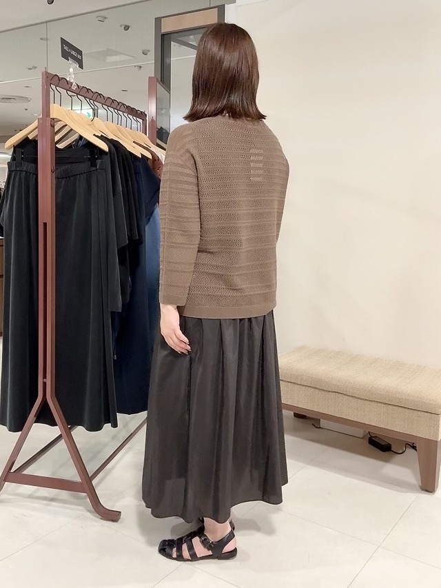 YUIさんの「UNTITLED｜◆メッシュ柄ボーダーニット」を使ったコーディネート