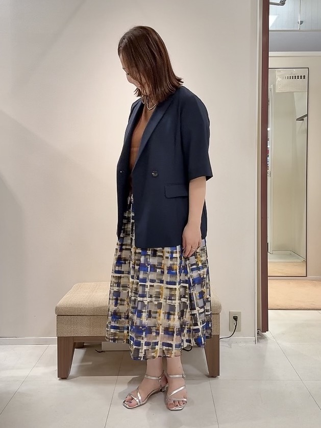 YUIさんの「UNTITLED｜【秋の通勤羽織/セットアップ可/UVカット】エアリークール半袖ジャケット」を使ったコーディネート