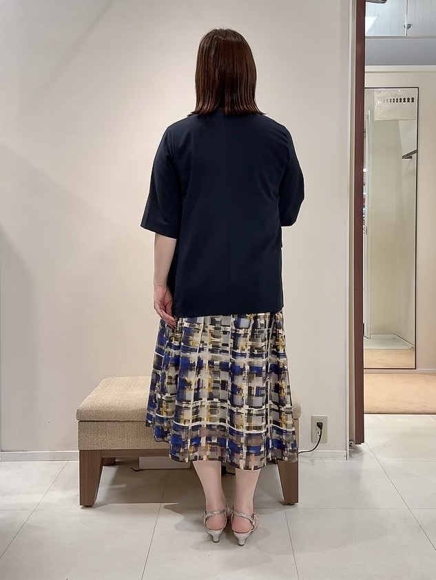 YUIさんの「UNTITLED｜【秋の通勤羽織/セットアップ可/UVカット】エアリークール半袖ジャケット」を使ったコーディネート