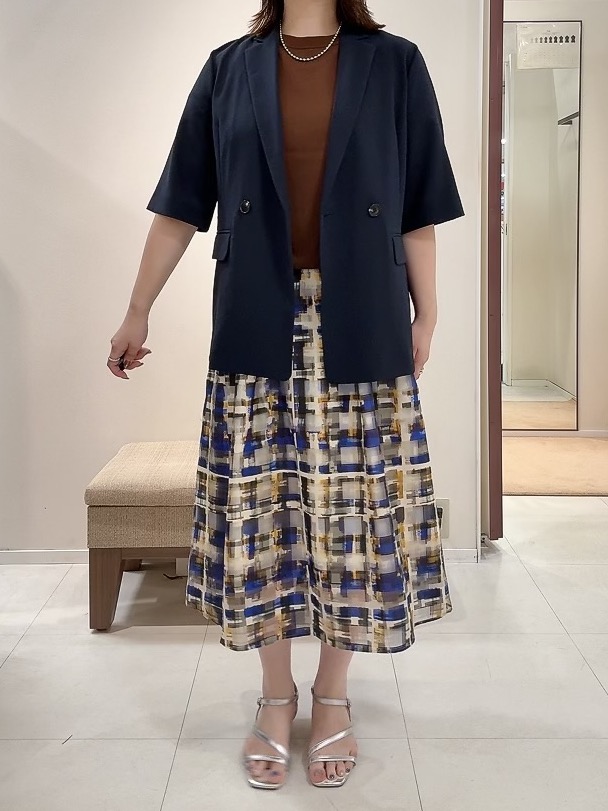 YUIさんの「UNTITLED｜【秋の通勤羽織/セットアップ可/UVカット】エアリークール半袖ジャケット」を使ったコーディネート