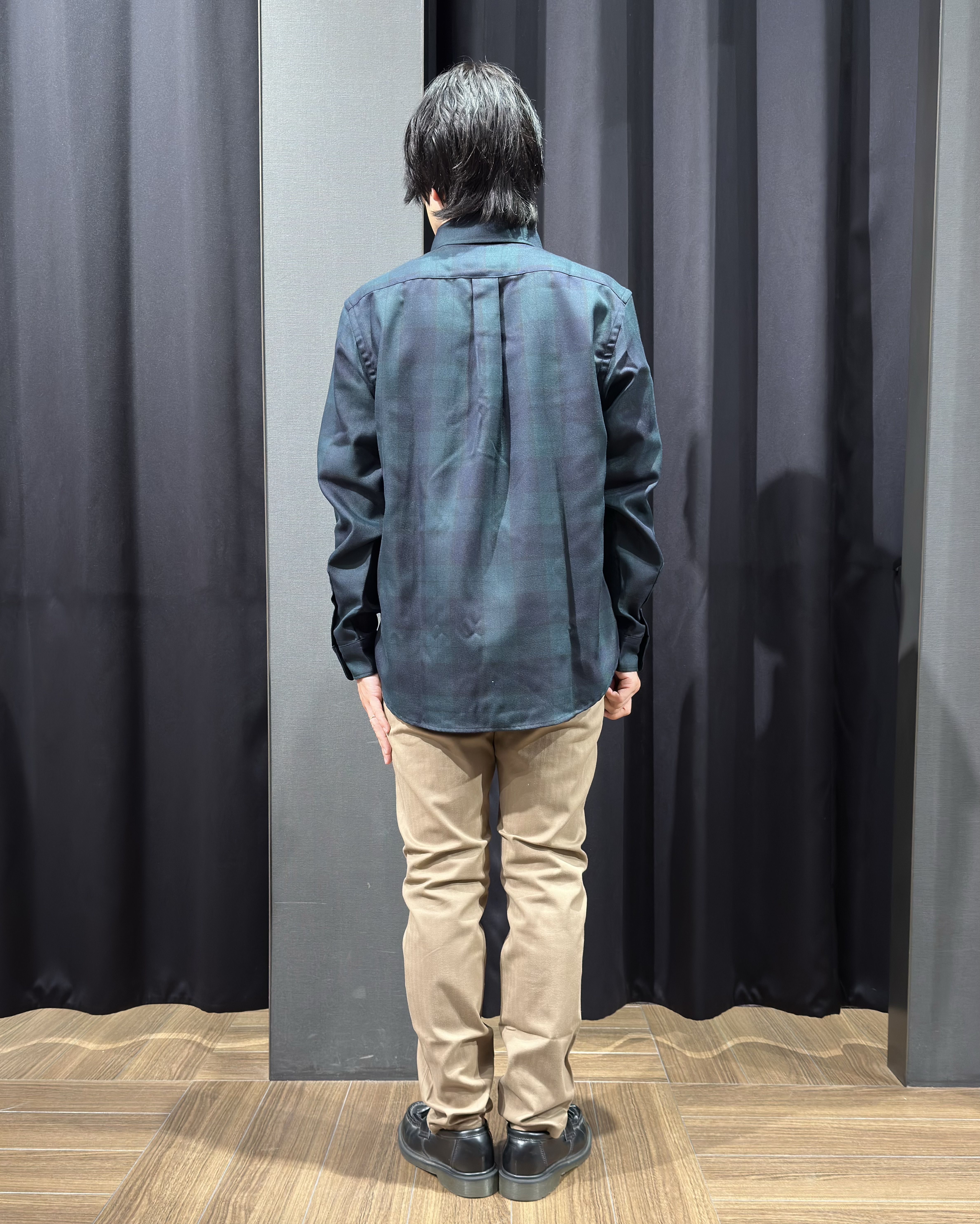 tomoyaさんの「THE SHOP TK｜【防シワ／洗濯機OK】アソート 長袖ネルシャツ」を使ったコーディネート