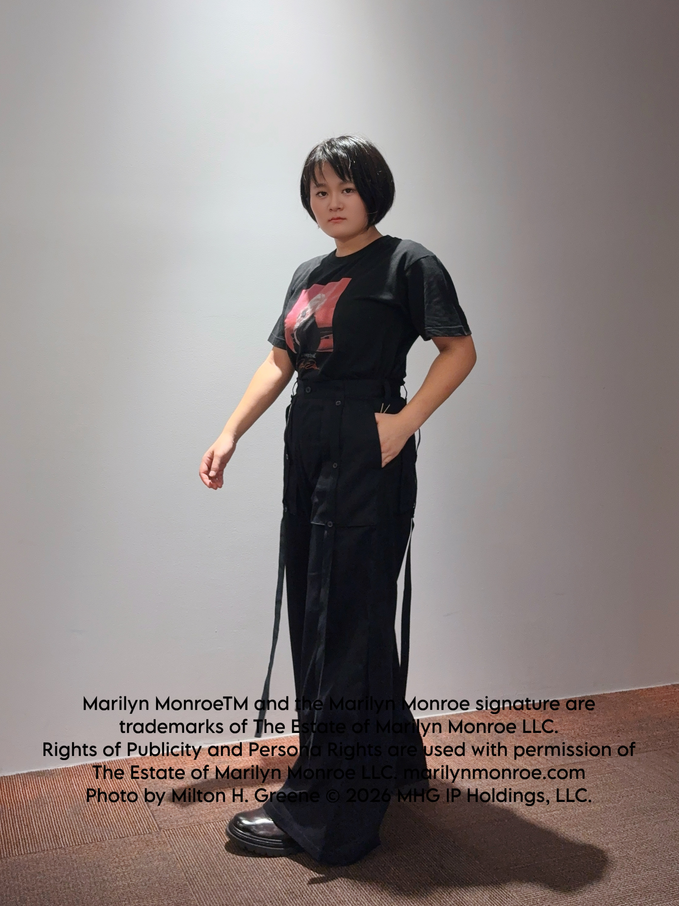 karuさんの「TAKEO KIKUCHI｜【別注】マリリン・モンロー/フォトTシャツ」を使ったコーディネート