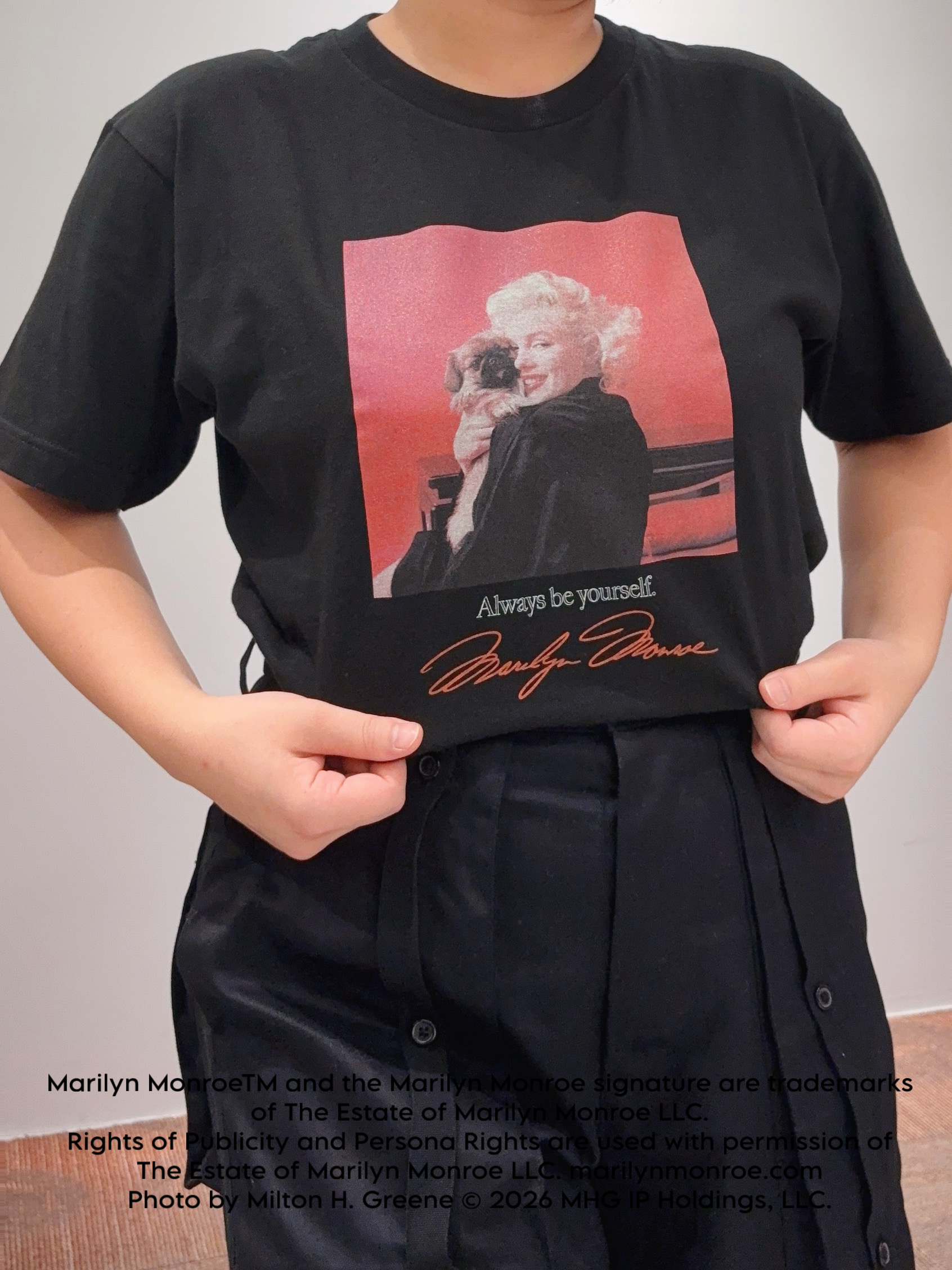 karuさんの「TAKEO KIKUCHI｜【別注】マリリン・モンロー/フォトTシャツ」を使ったコーディネート