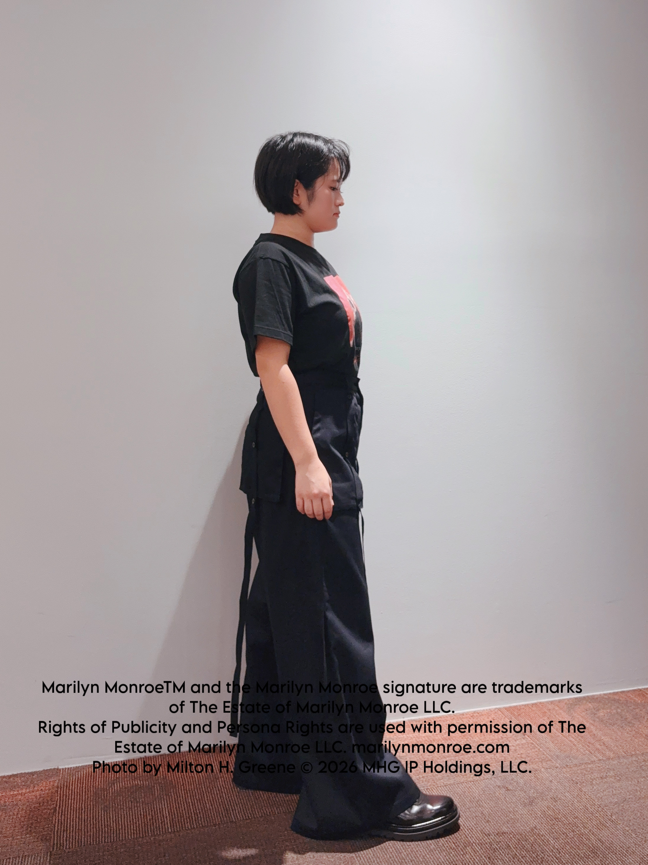 karuさんの「TAKEO KIKUCHI｜【別注】マリリン・モンロー/フォトTシャツ」を使ったコーディネート