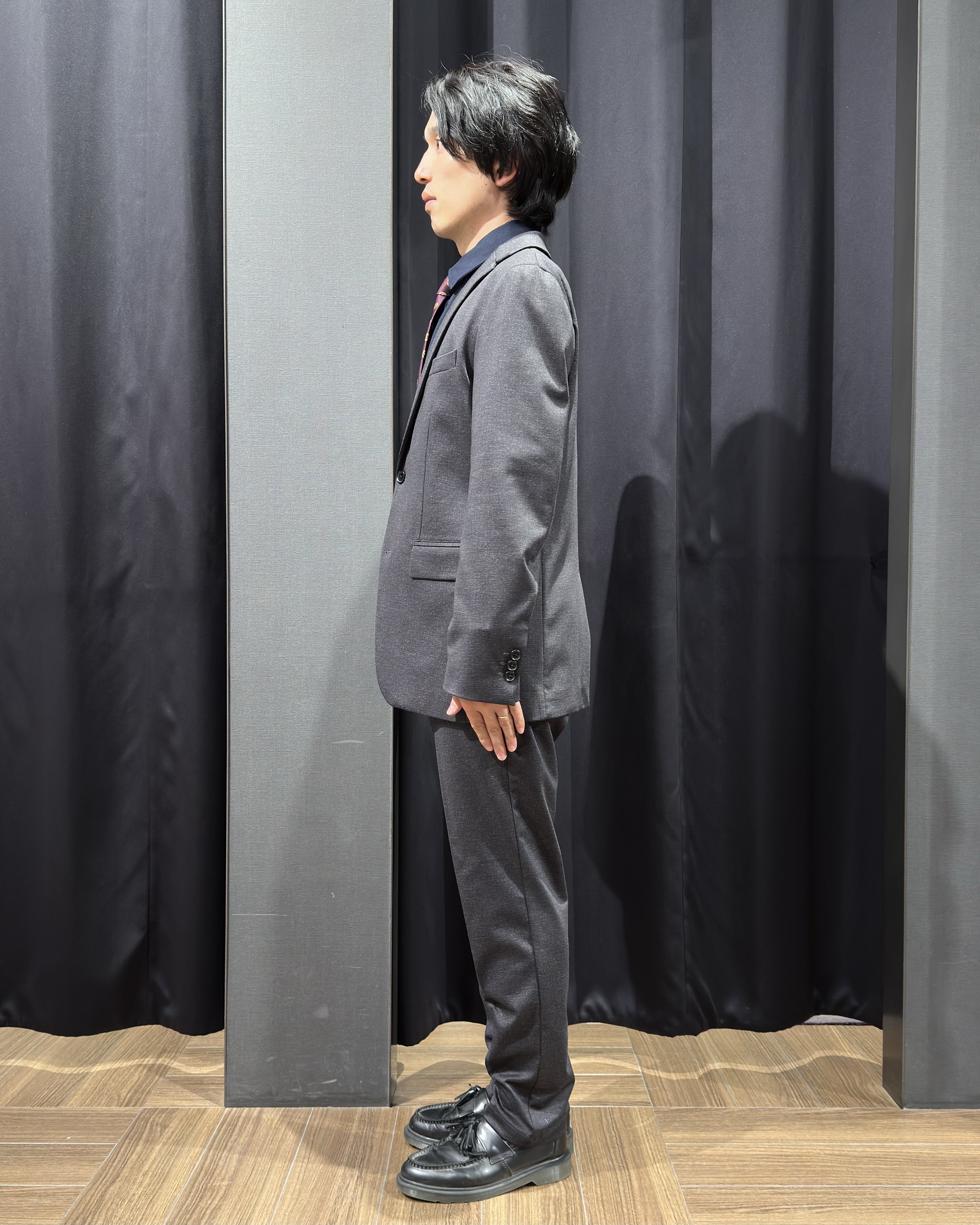 tomoyaさんの「THE SHOP TK｜【洗濯機OK／セットアップ可】TRジャージー ストレッチジャケット」を使ったコーディネート