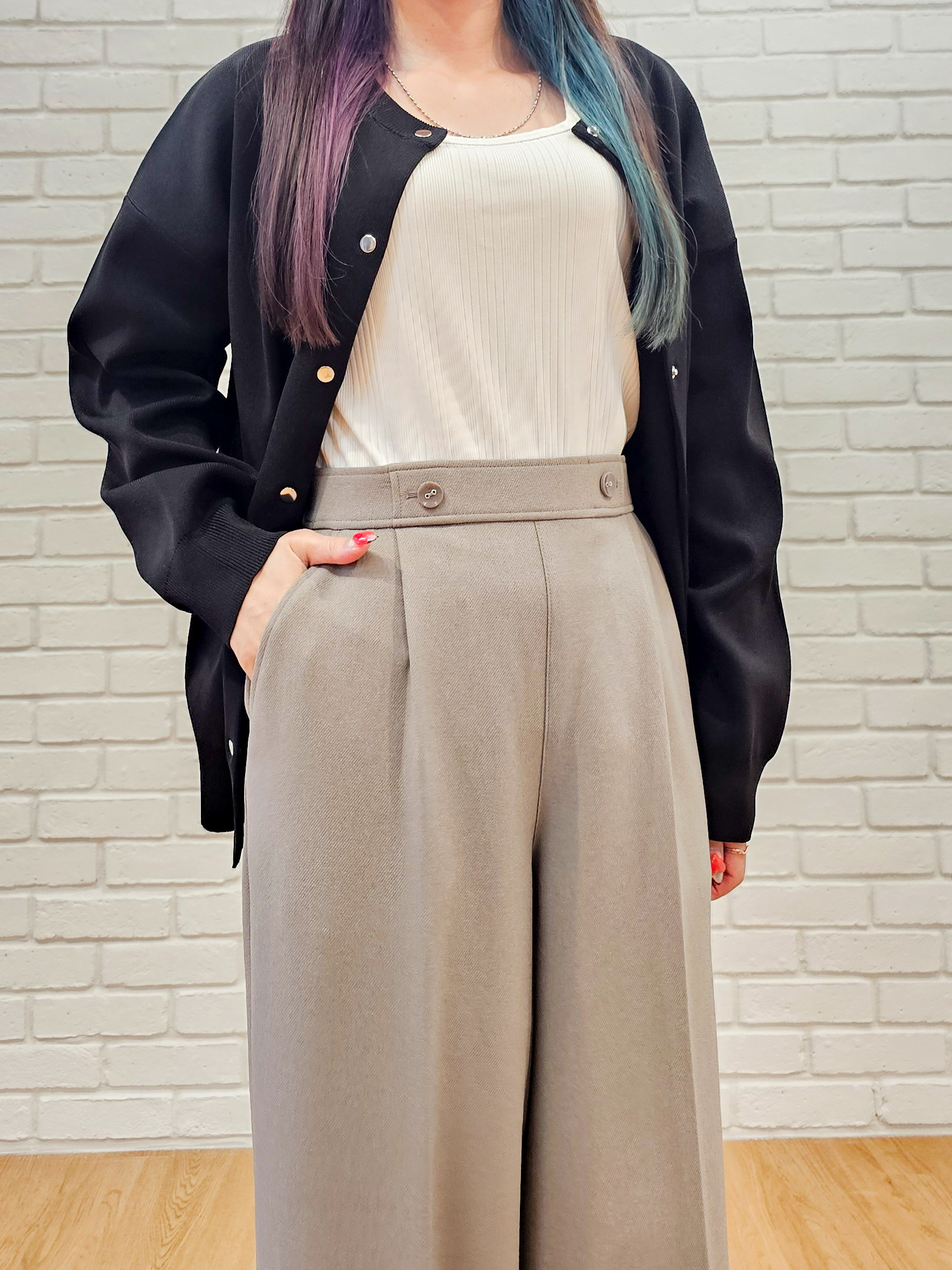 ゆゆさんの「SHOO･LA･RUE｜【セットアップ可/洗濯機可】軽やかに羽織れる スポンディッシュ ニットカーディガン」を使ったコーディネート