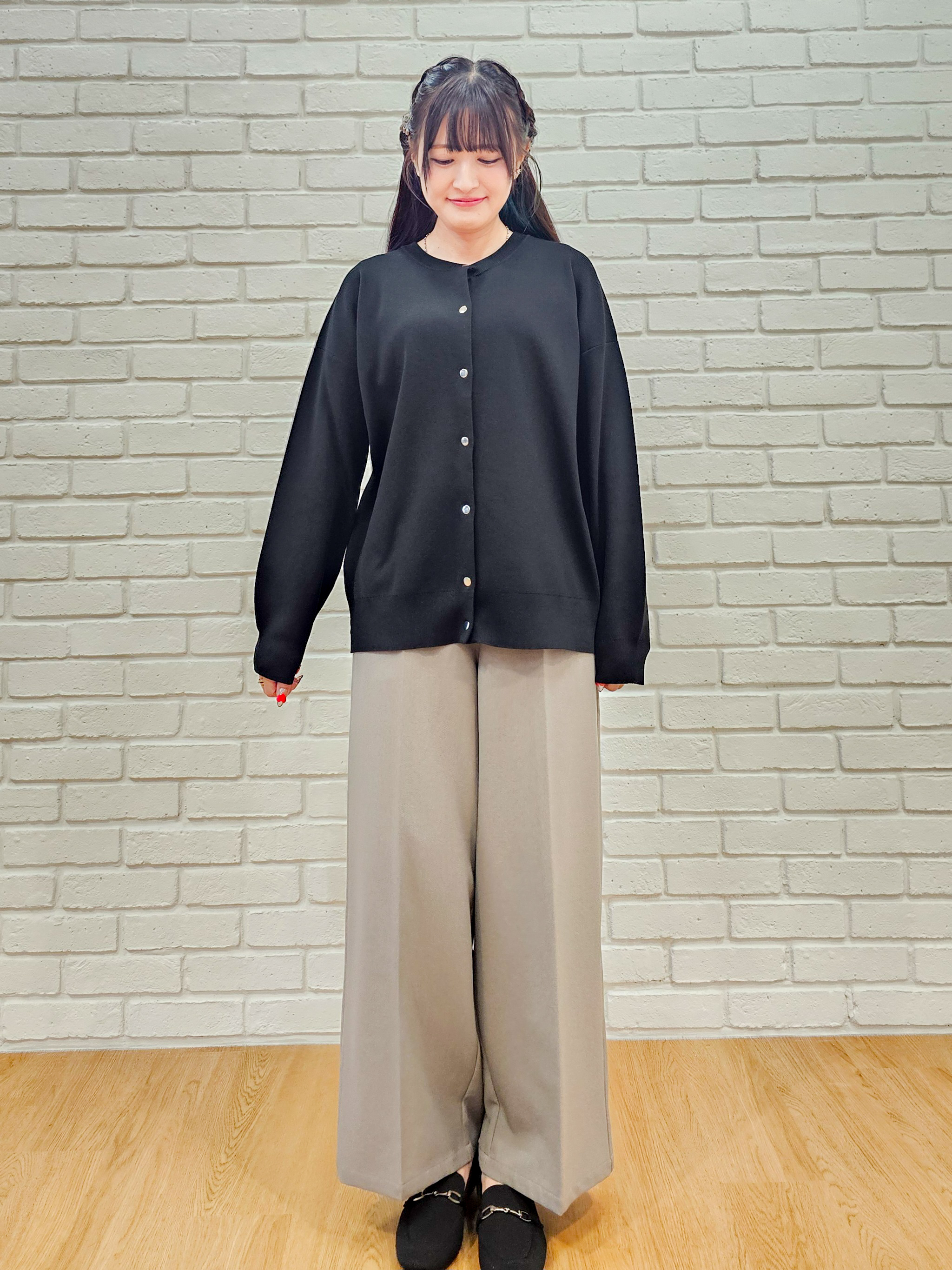 ゆゆさんの「SHOO･LA･RUE｜【セットアップ可/洗濯機可】軽やかに羽織れる スポンディッシュ ニットカーディガン」を使ったコーディネート
