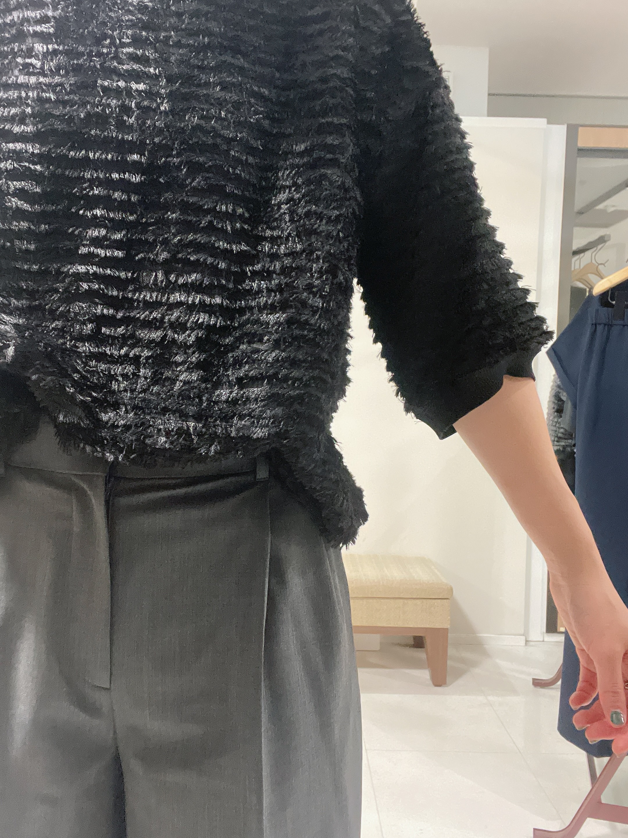IWAMOさんの「UNTITLED｜【秋映え/体型カバー】フェザージャガードプルオーバー」を使ったコーディネート