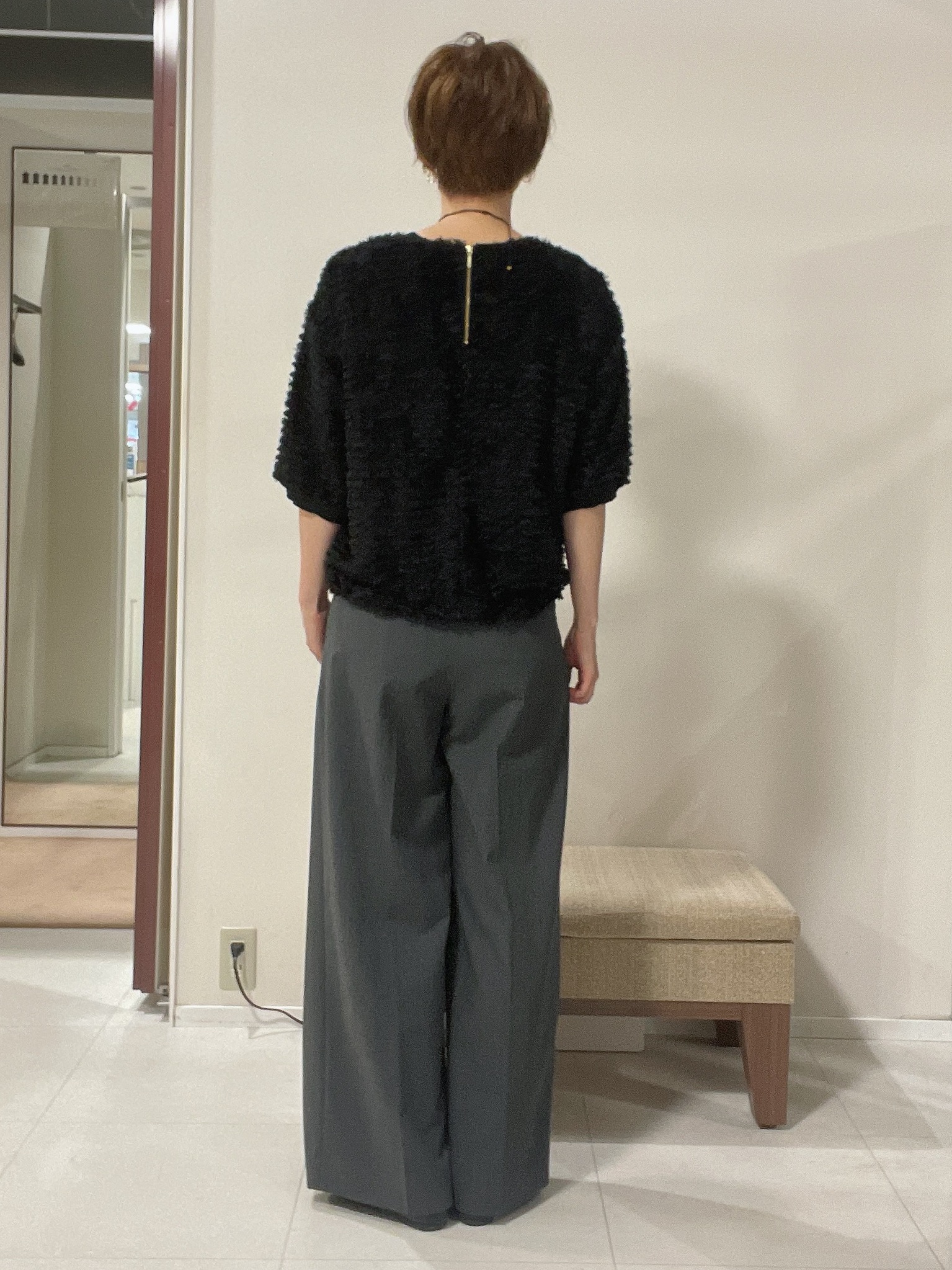 IWAMOさんの「UNTITLED｜【秋映え/体型カバー】フェザージャガードプルオーバー」を使ったコーディネート